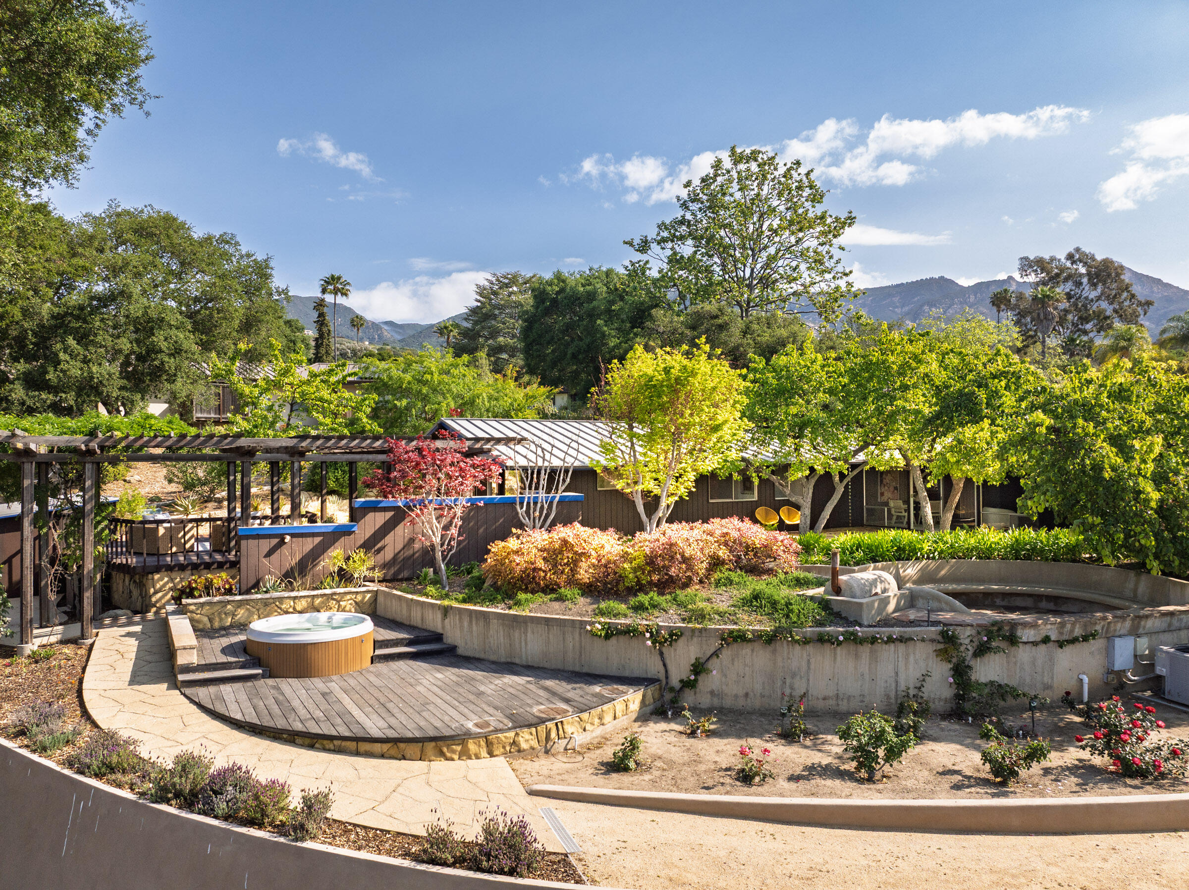 Santa Barbara, California 93110, United States, 4 Bedrooms Bedrooms, ,3 BathroomsBathrooms,Residential,Active,123184