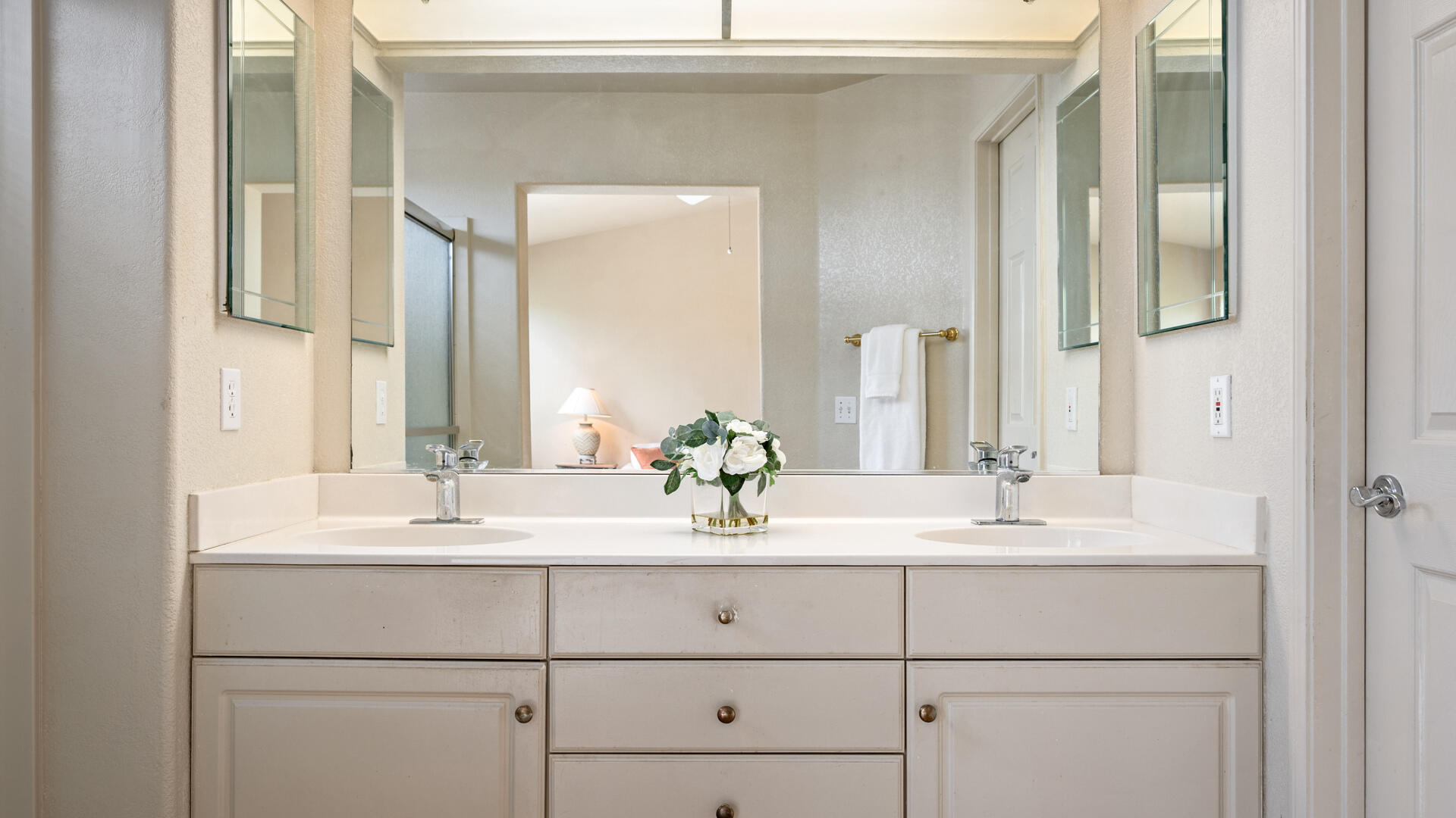 Buellton, California 93427, United States, 3 Bedrooms Bedrooms, ,2 BathroomsBathrooms,Residential,Active,184400