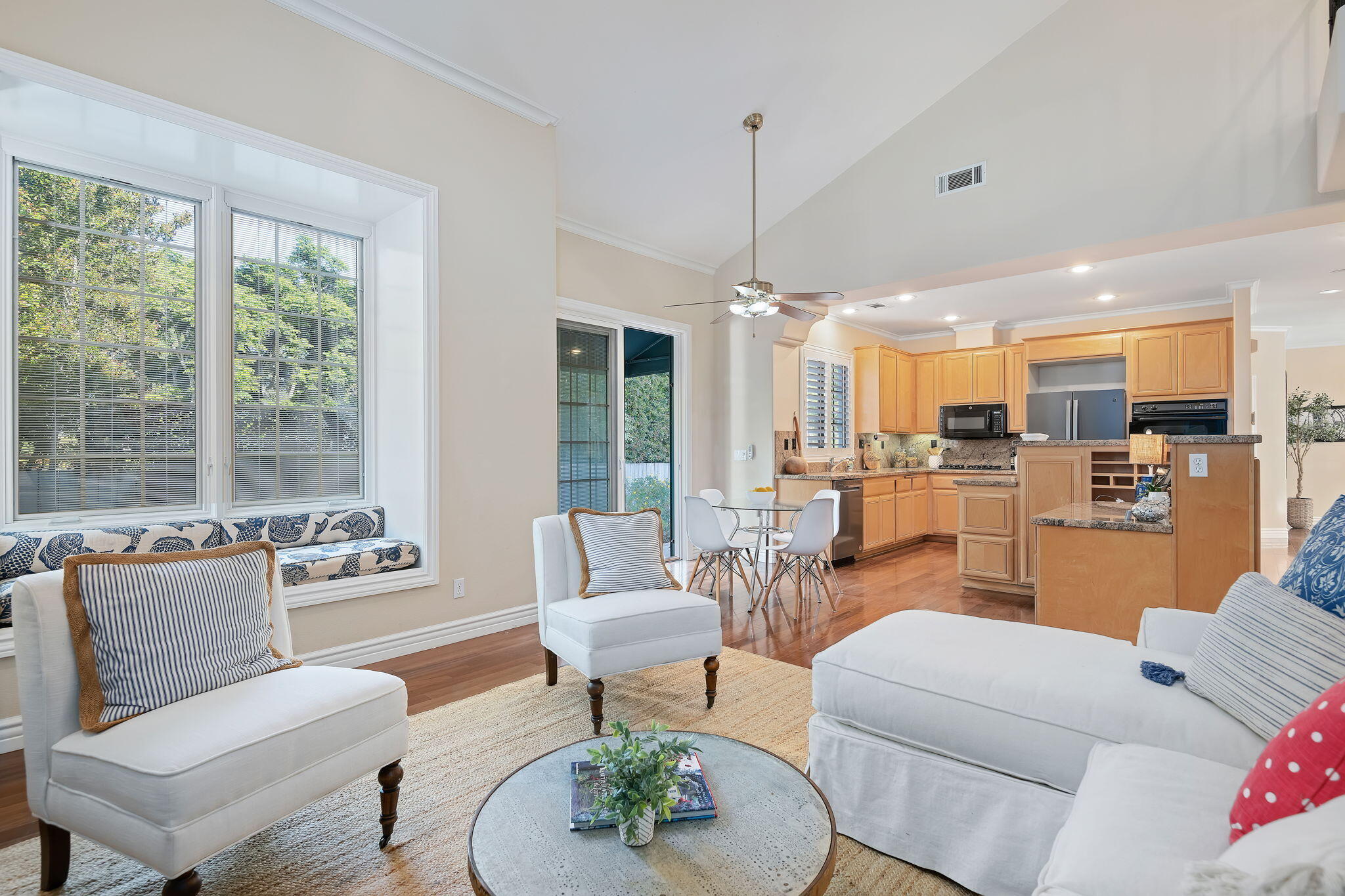 Santa Barbara, California 93111, United States, 4 Bedrooms Bedrooms, ,3 BathroomsBathrooms,Residential,Active,135641