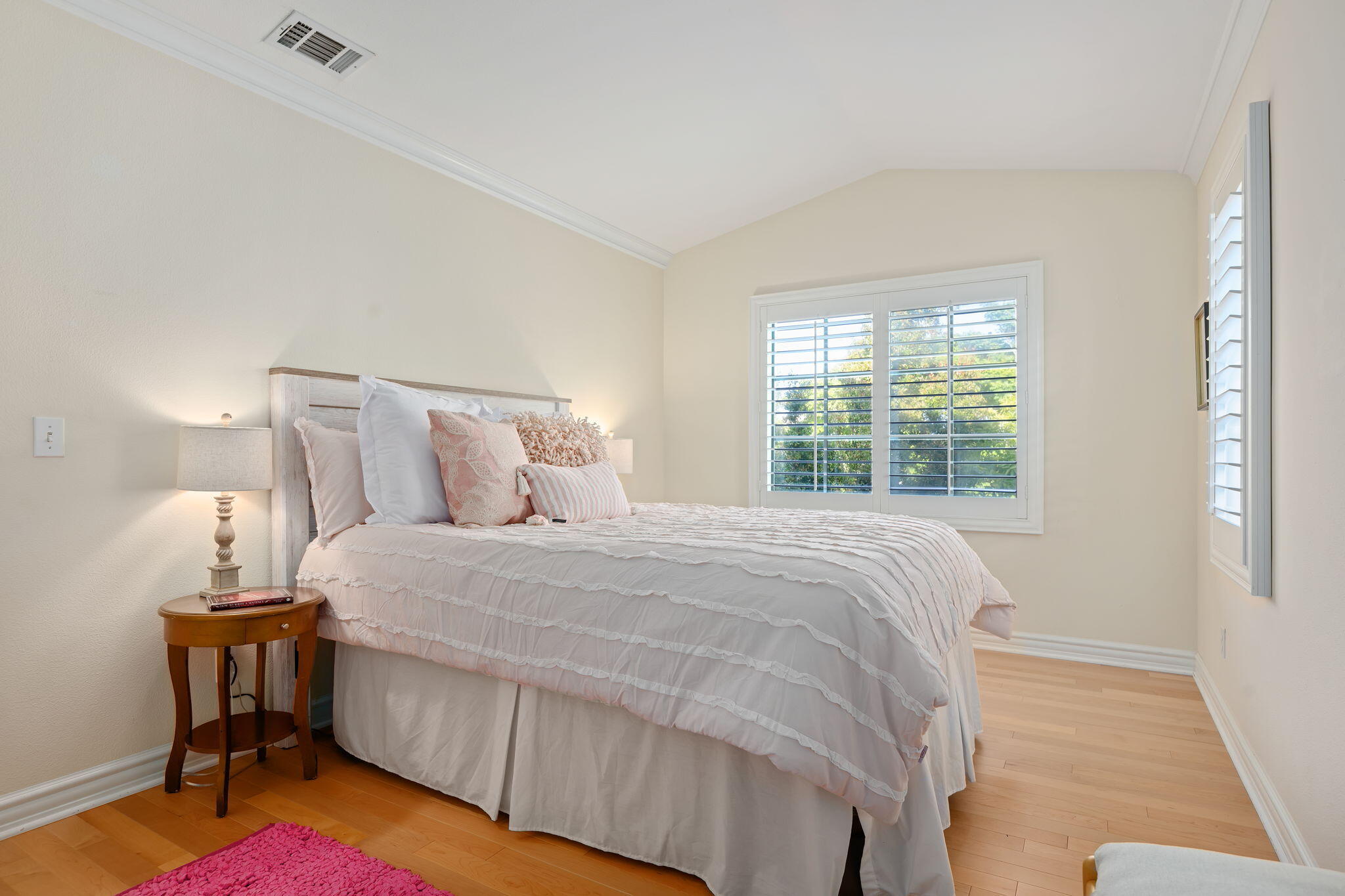 Santa Barbara, California 93111, United States, 4 Bedrooms Bedrooms, ,3 BathroomsBathrooms,Residential,Active,135641