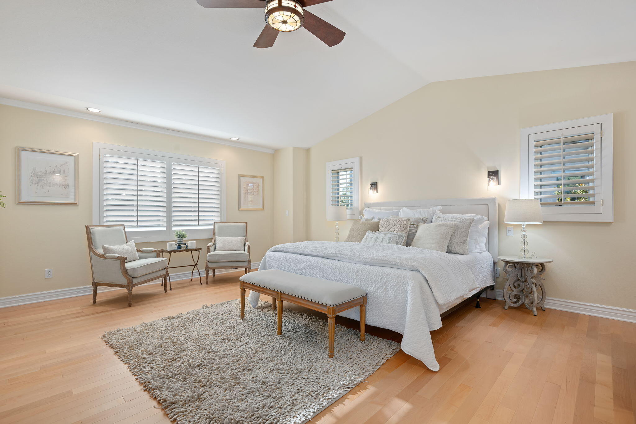 Santa Barbara, California 93111, United States, 4 Bedrooms Bedrooms, ,3 BathroomsBathrooms,Residential,Active,135641