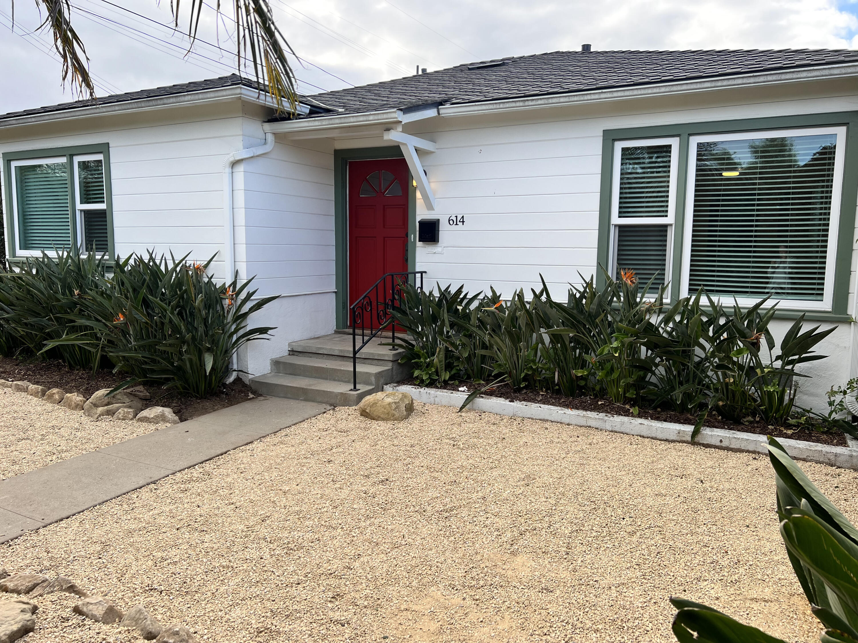 Santa Barbara, California 93101, United States, 3 Bedrooms Bedrooms, ,1 BathroomBathrooms,Residential,Active,59964