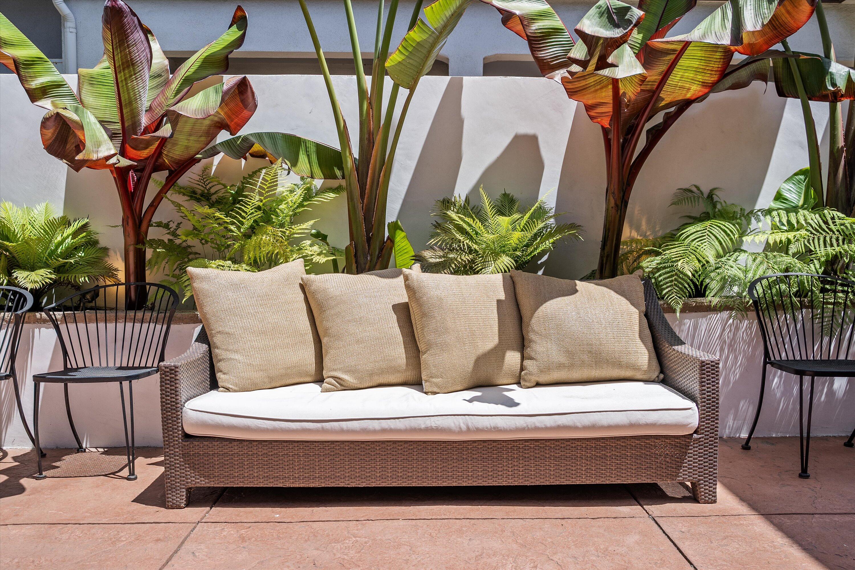 Santa Barbara, California 93103, United States, ,Residential,Active,168509