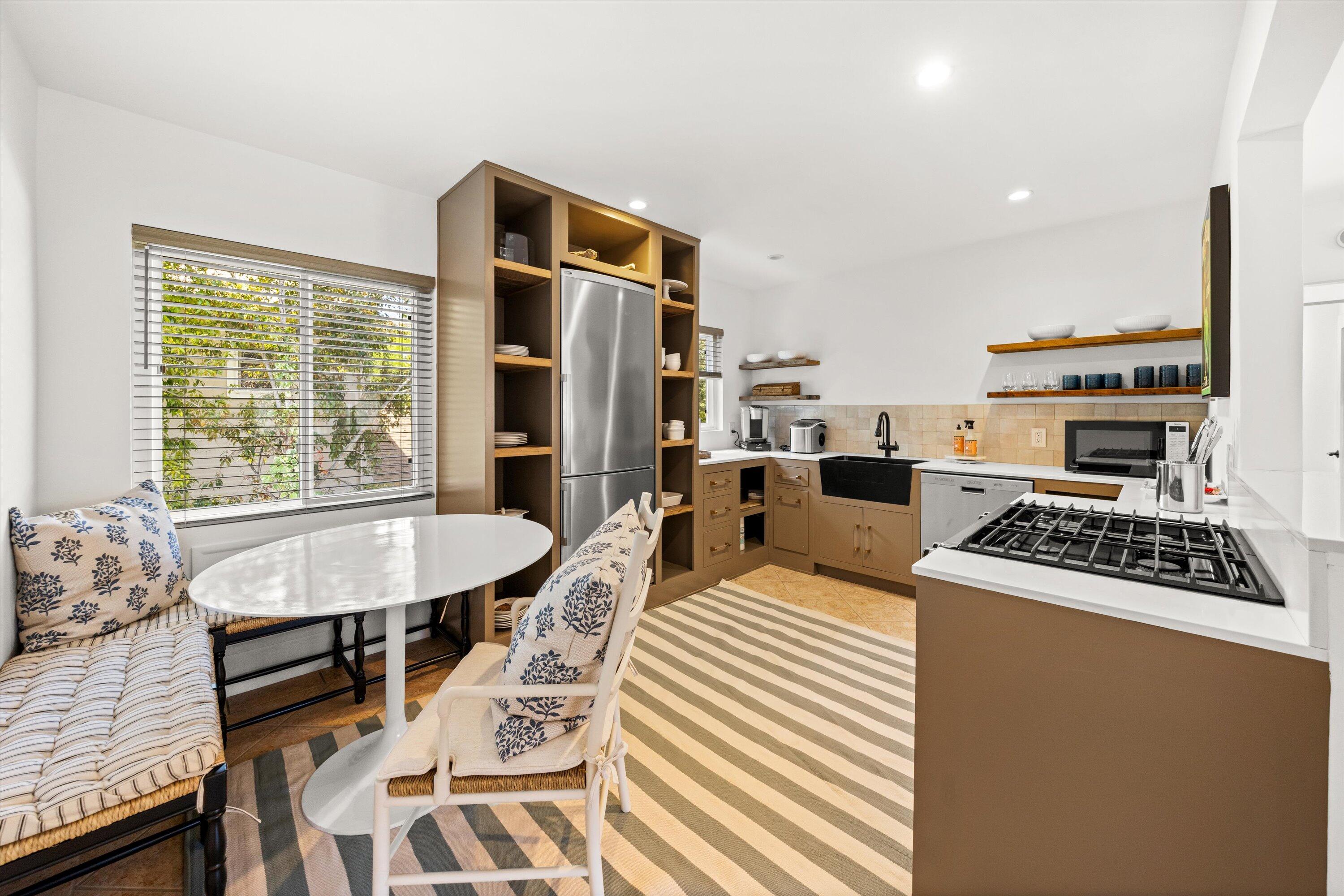 Santa Barbara, California 93103, United States, ,Residential,Active,168509