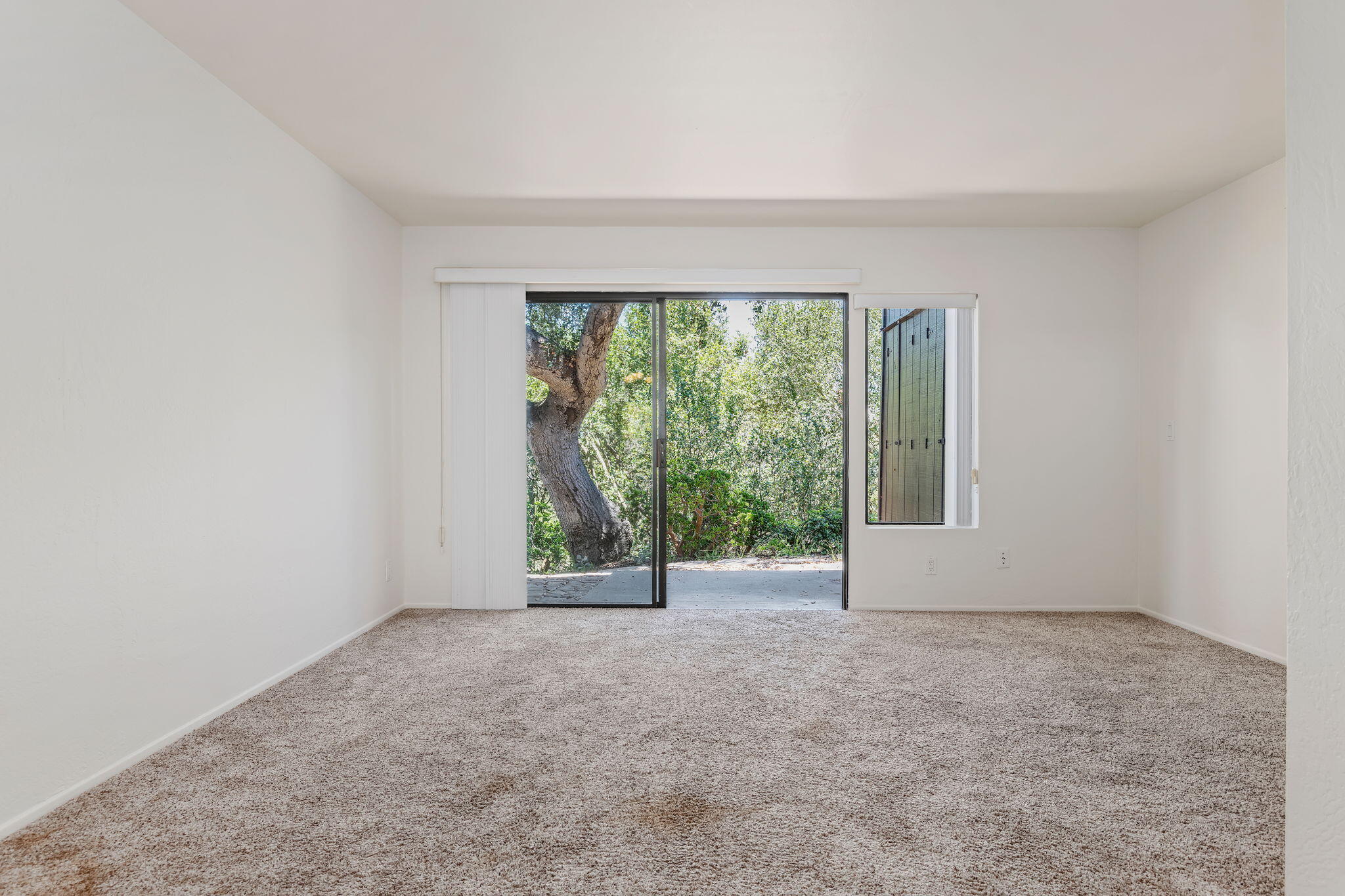 986 Miramonte Drive Apt 4