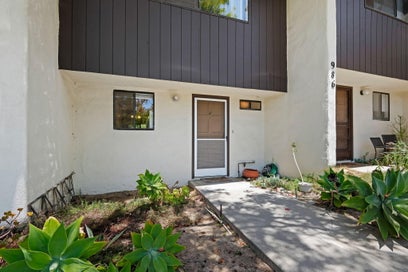 986 Miramonte Drive Apt 4 SANTA BARBARA CA 93109