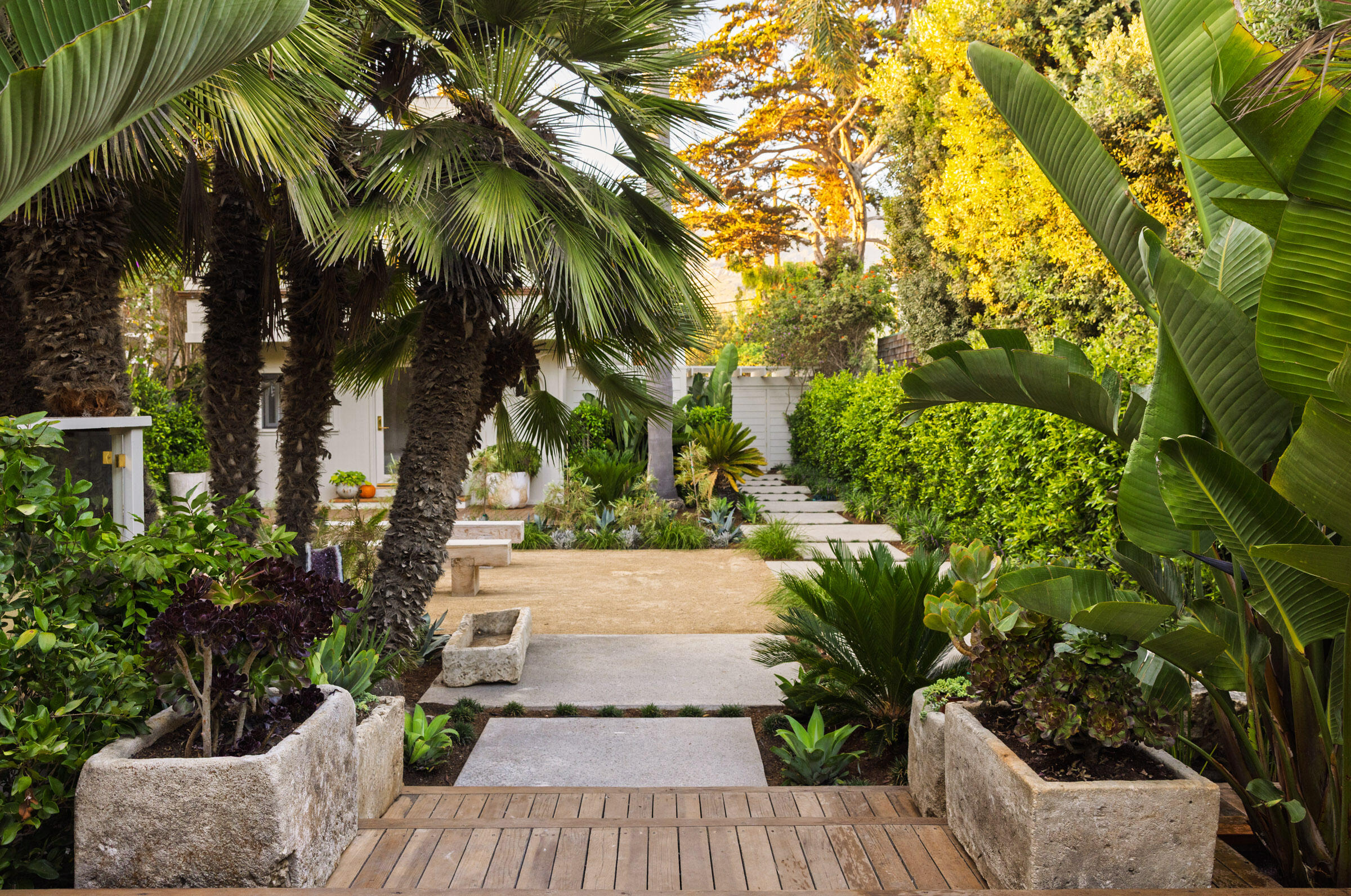 Carpinteria, California 93013, United States, 5 Bedrooms Bedrooms, ,4 BathroomsBathrooms,Residential,Active,222295