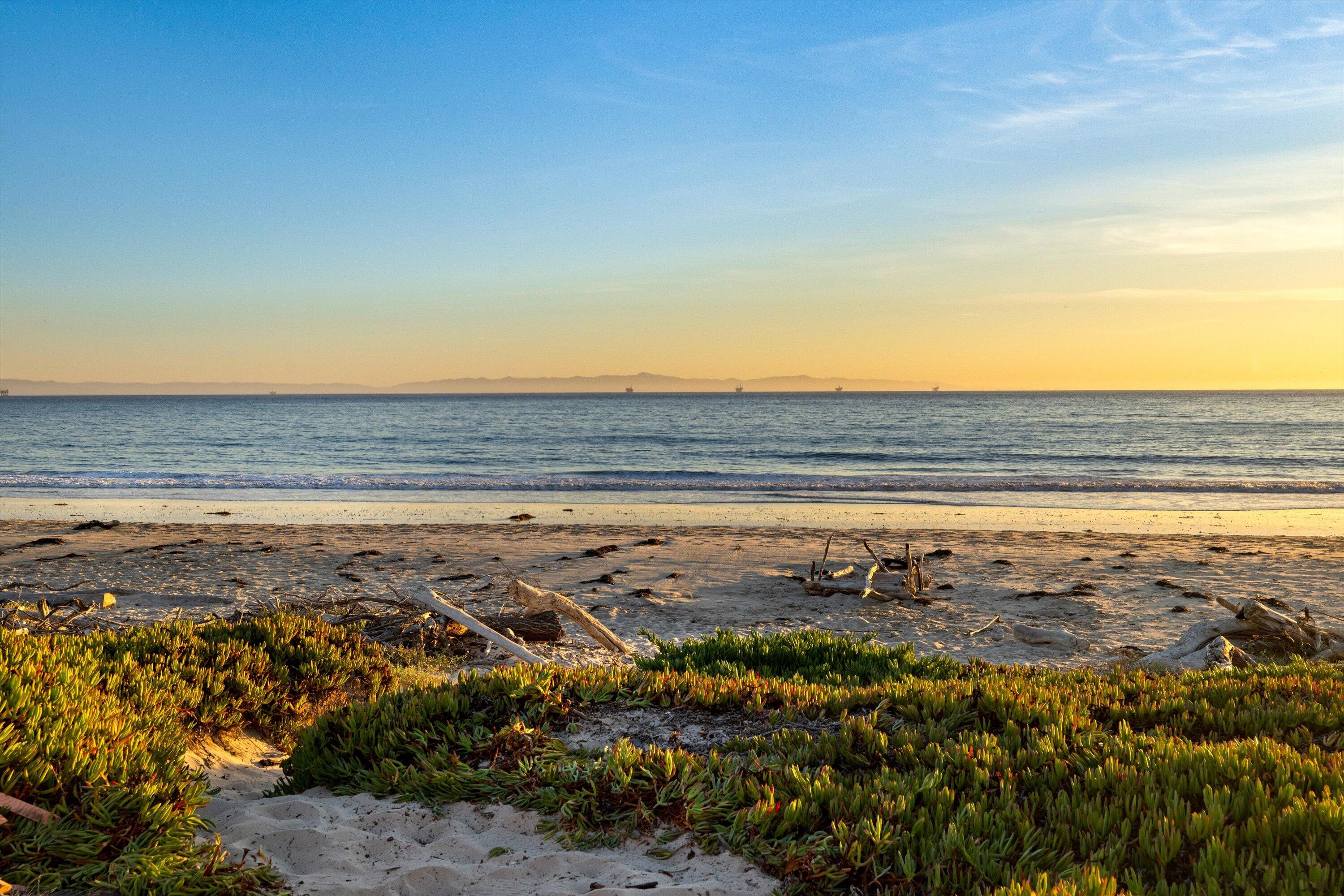 Carpinteria, California 93013, United States, 5 Bedrooms Bedrooms, ,5 BathroomsBathrooms,Residential,Active,110894