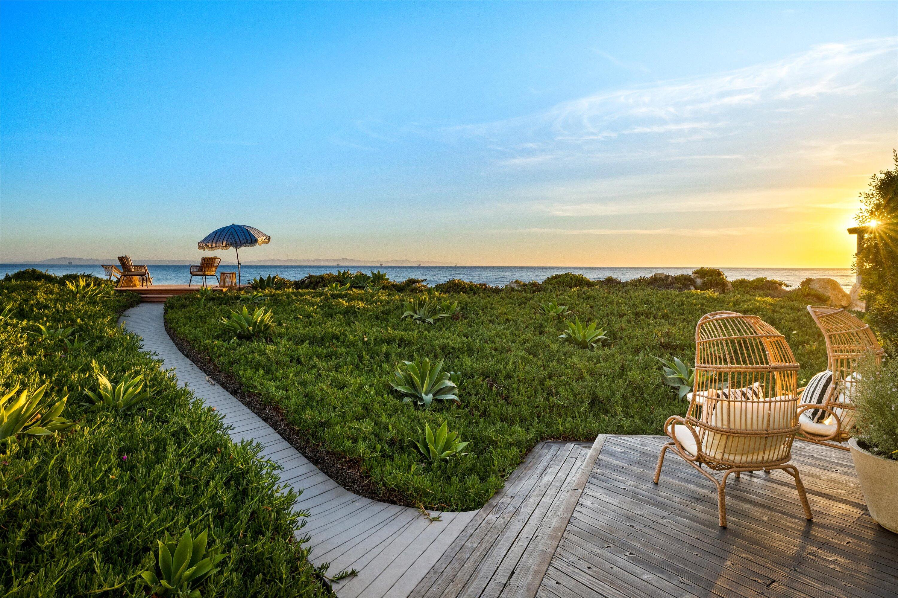 Carpinteria, California 93013, United States, 5 Bedrooms Bedrooms, ,5 BathroomsBathrooms,Residential,Active,110894