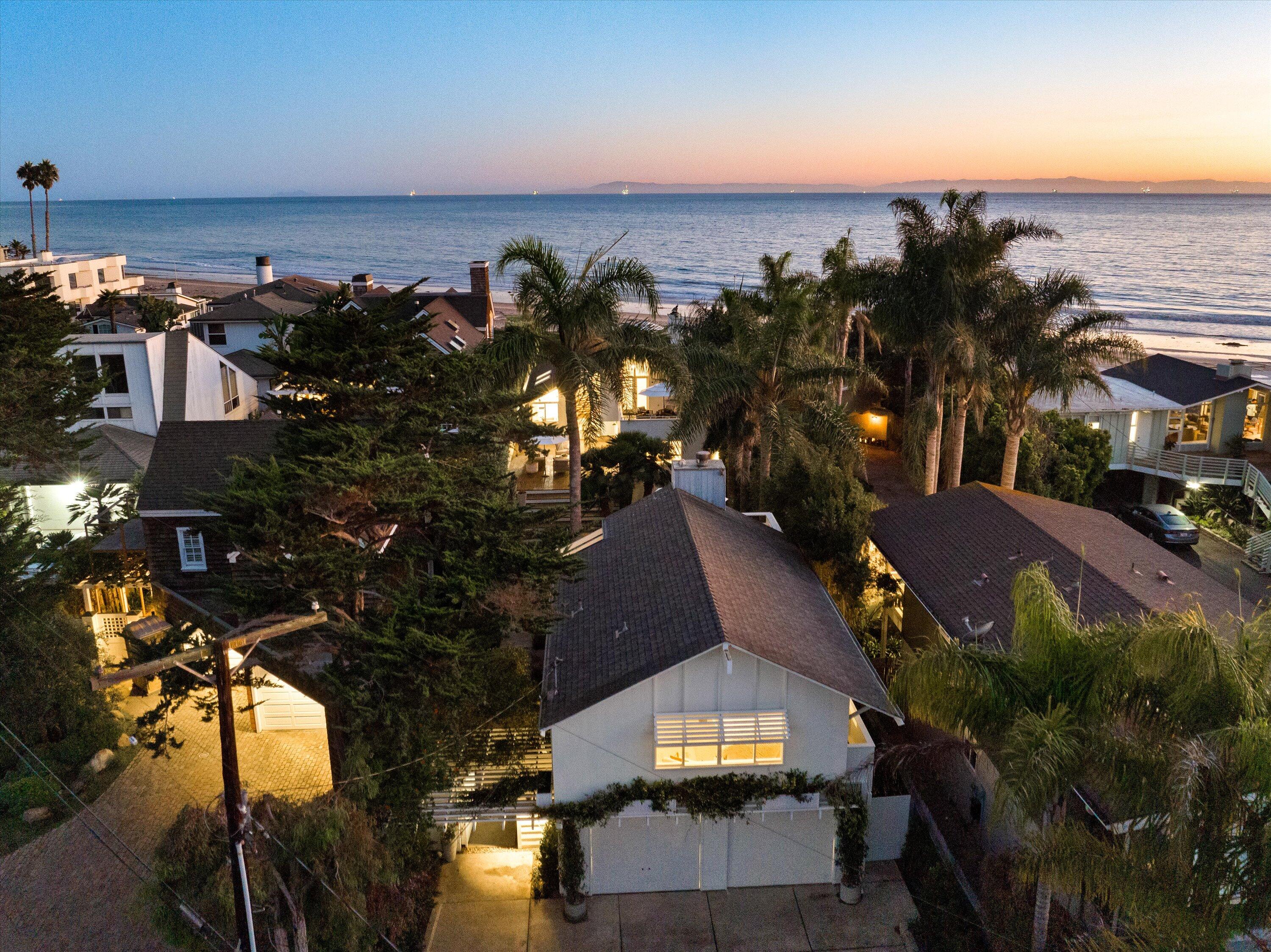 Carpinteria, California 93013, United States, 5 Bedrooms Bedrooms, ,5 BathroomsBathrooms,Residential,Active,110894