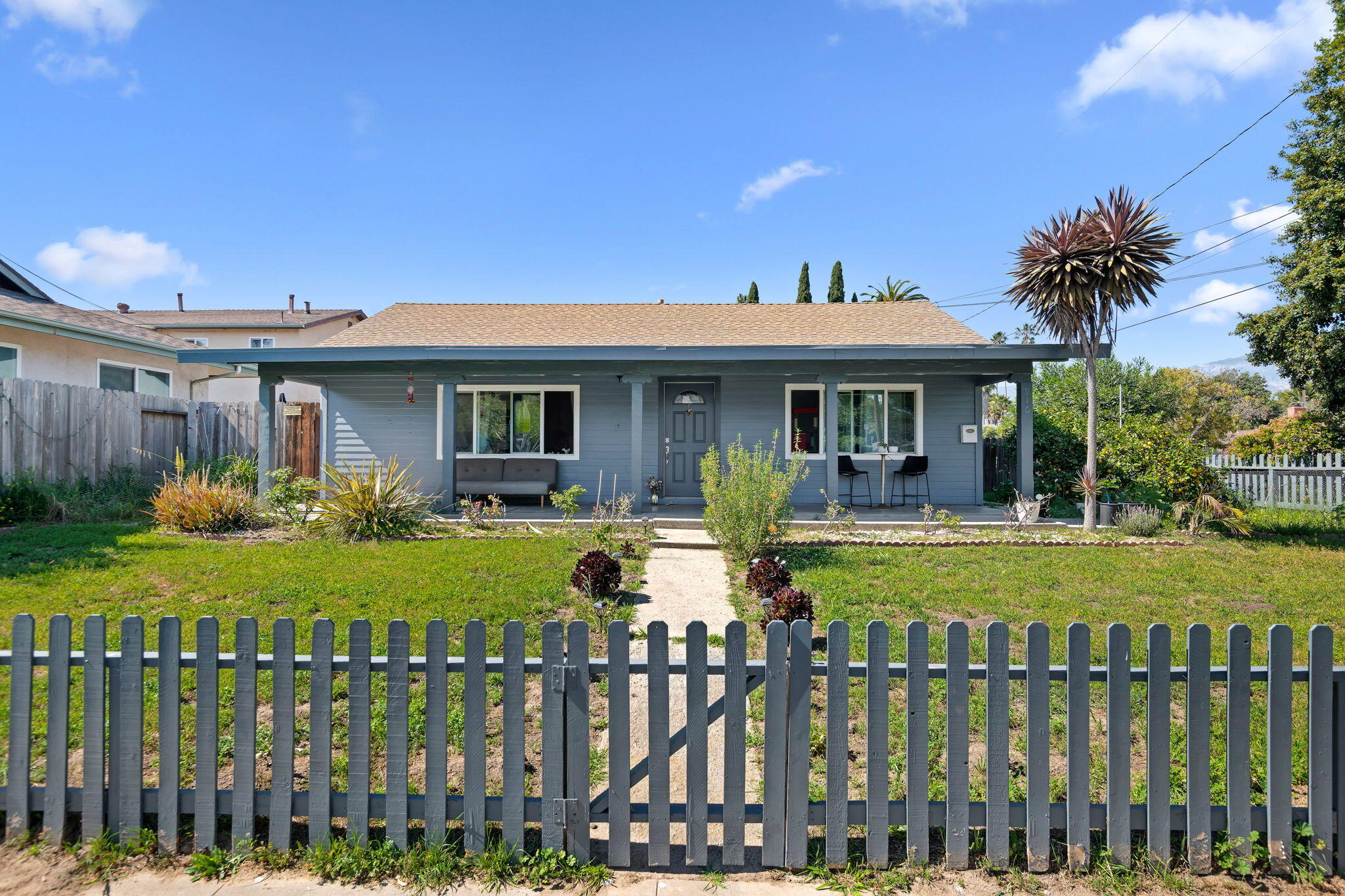 916 W Micheltorena Street