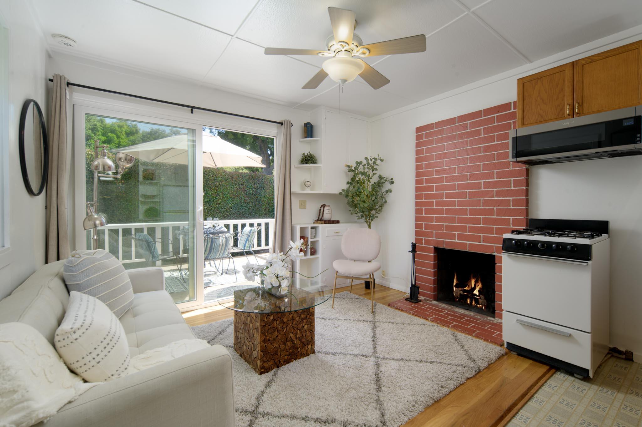 Santa Barbara, California 93105, United States, 4 Bedrooms Bedrooms, ,3 BathroomsBathrooms,Residential,Active,105158