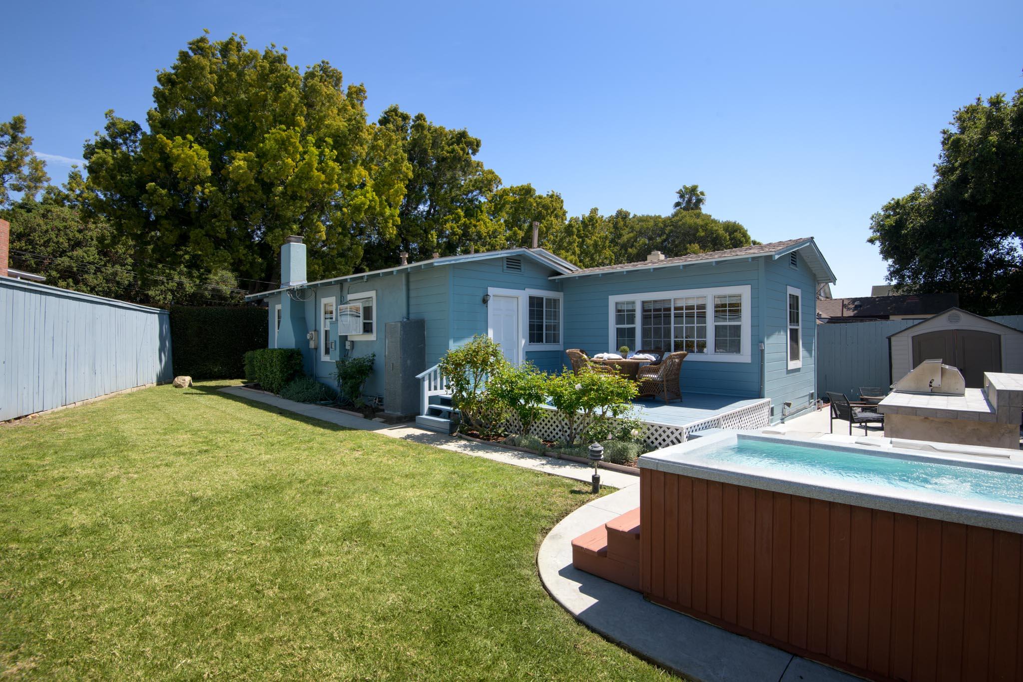 Santa Barbara, California 93105, United States, 4 Bedrooms Bedrooms, ,3 BathroomsBathrooms,Residential,Active,105158