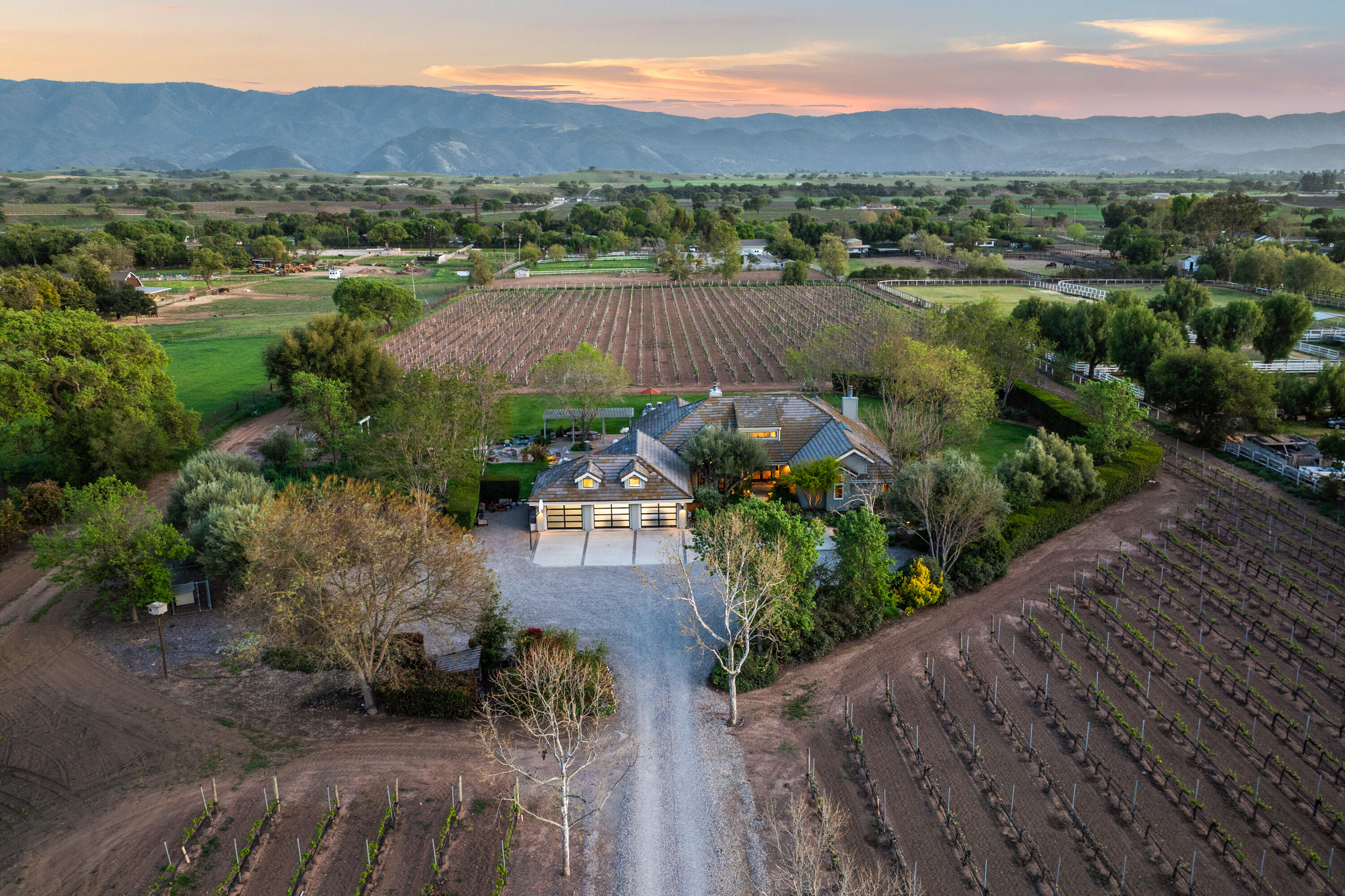 Santa Ynez, California 93460, United States, 4 Bedrooms Bedrooms, ,3 BathroomsBathrooms,Residential,Pending,122826