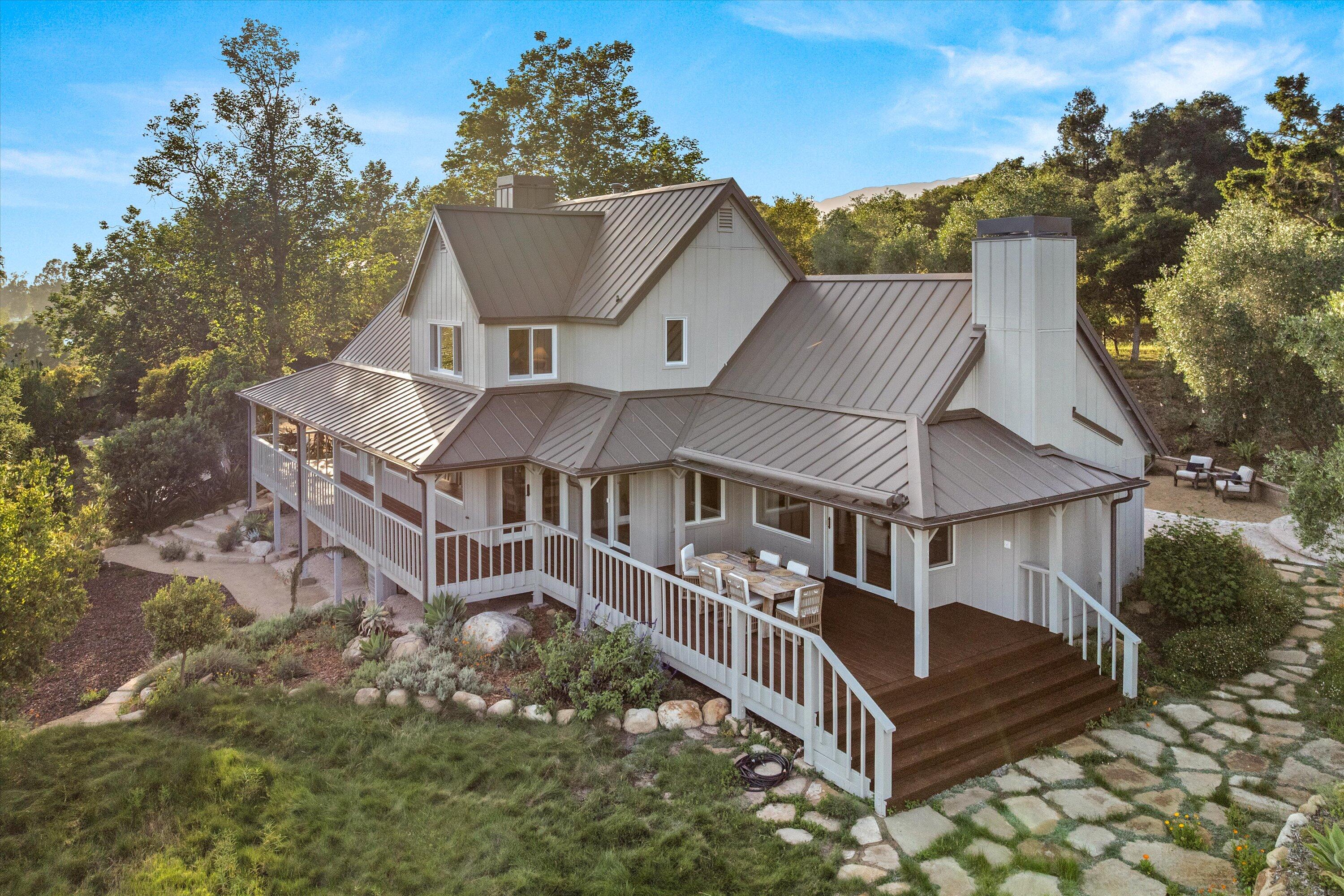 Carpinteria, California 93013, United States, 4 Bedrooms Bedrooms, ,5 BathroomsBathrooms,Residential,Active,125105