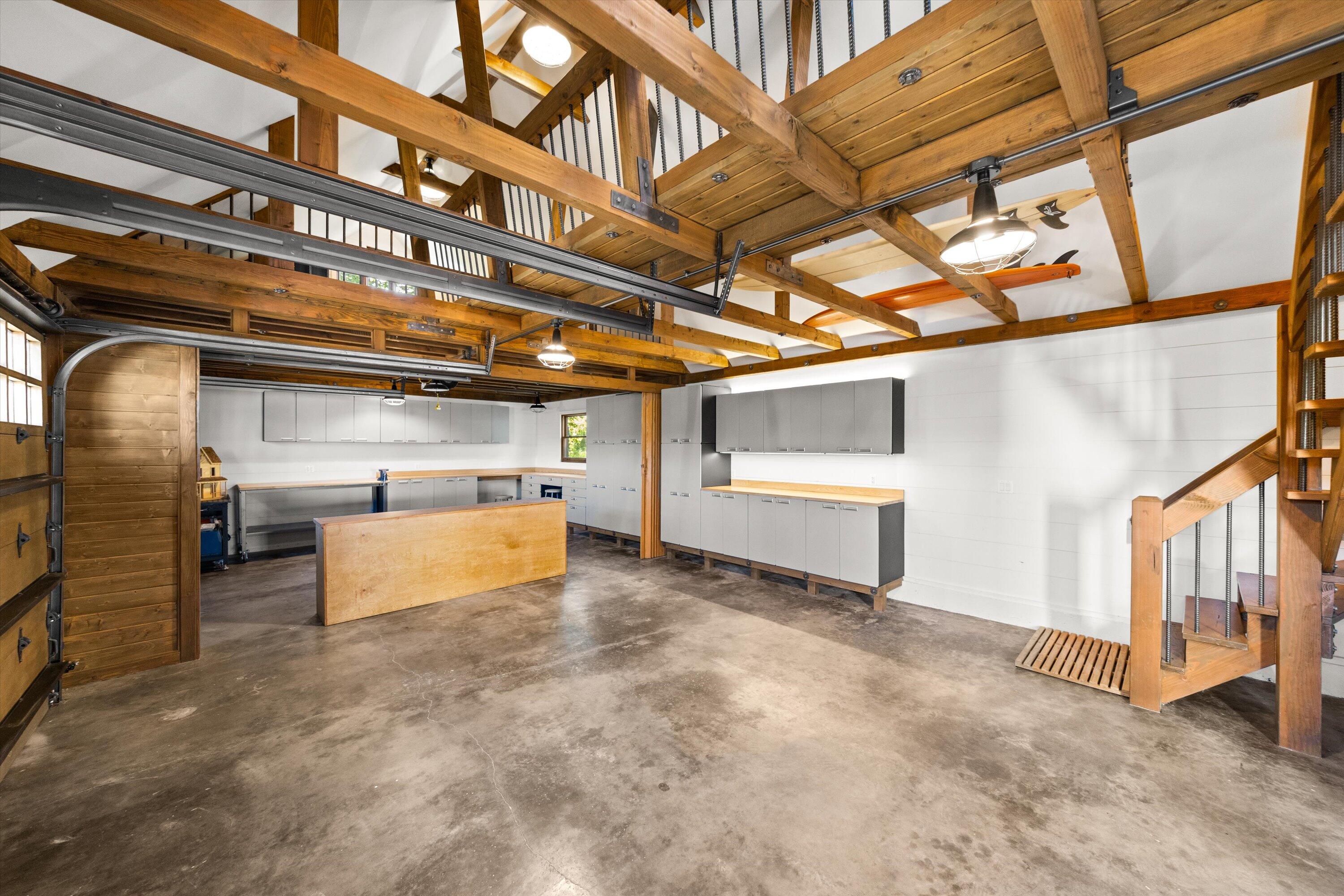 Carpinteria, California 93013, United States, 4 Bedrooms Bedrooms, ,5 BathroomsBathrooms,Residential,Active,125105