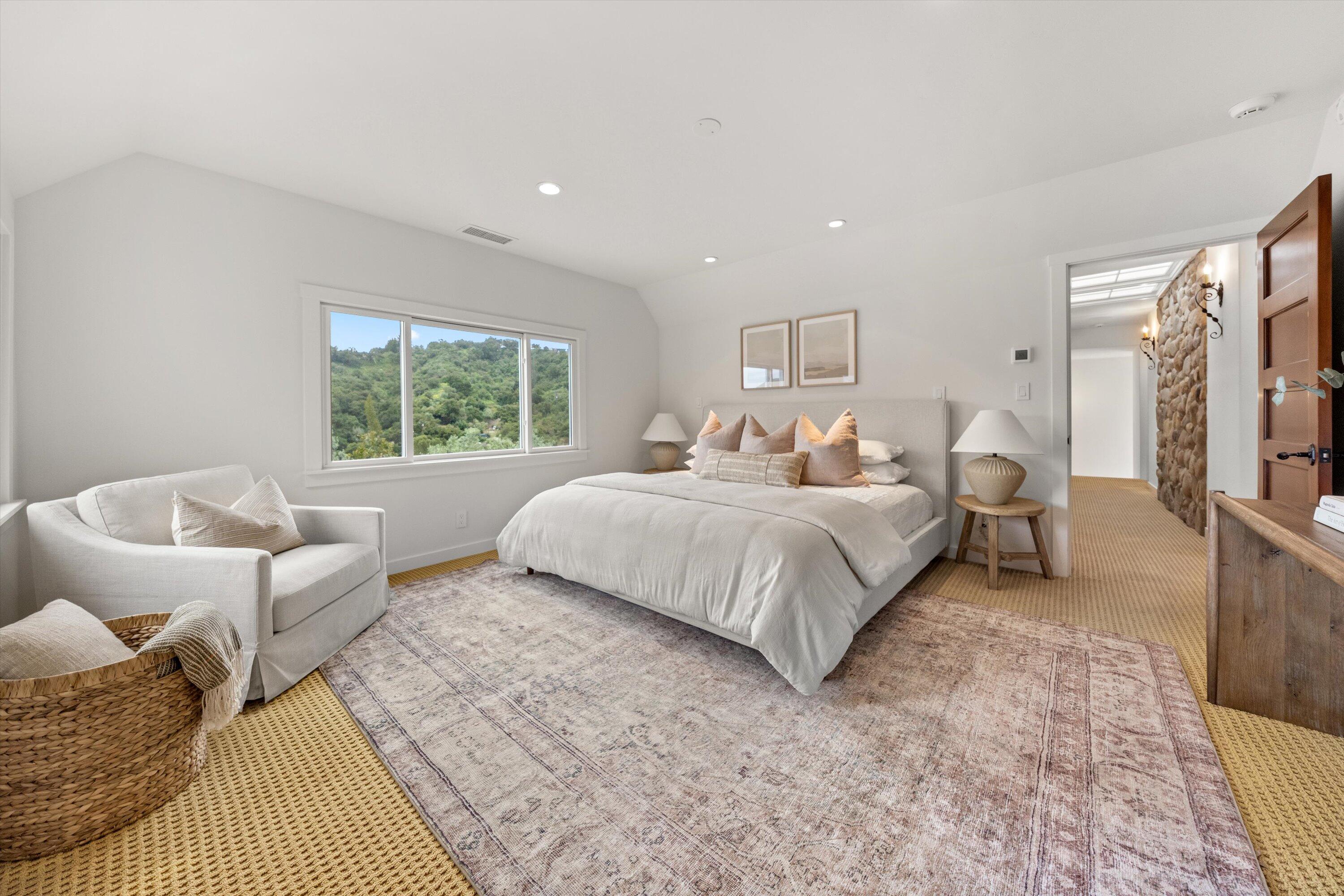 Carpinteria, California 93013, United States, 4 Bedrooms Bedrooms, ,5 BathroomsBathrooms,Residential,Active,125105