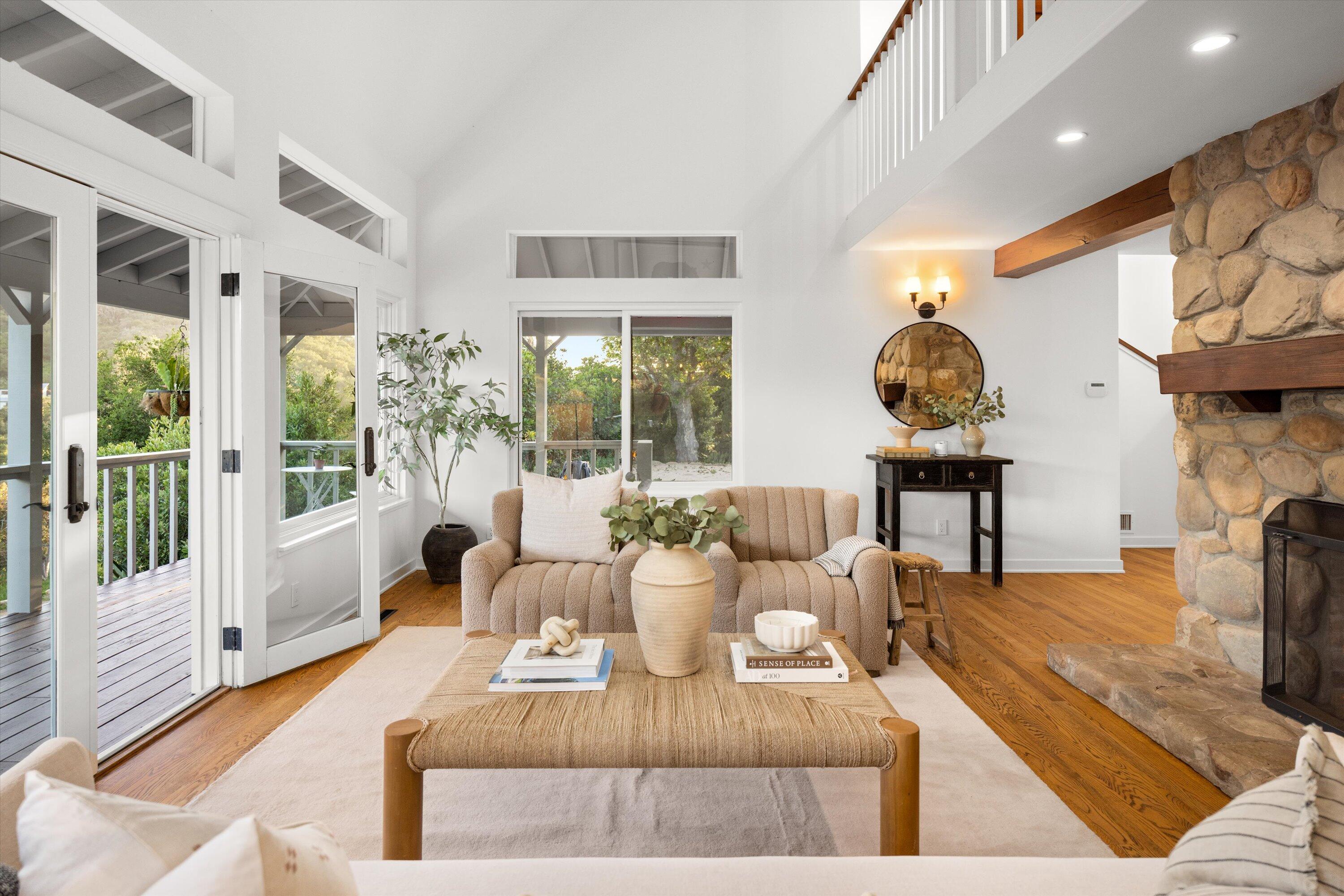 Carpinteria, California 93013, United States, 4 Bedrooms Bedrooms, ,5 BathroomsBathrooms,Residential,Active,125105