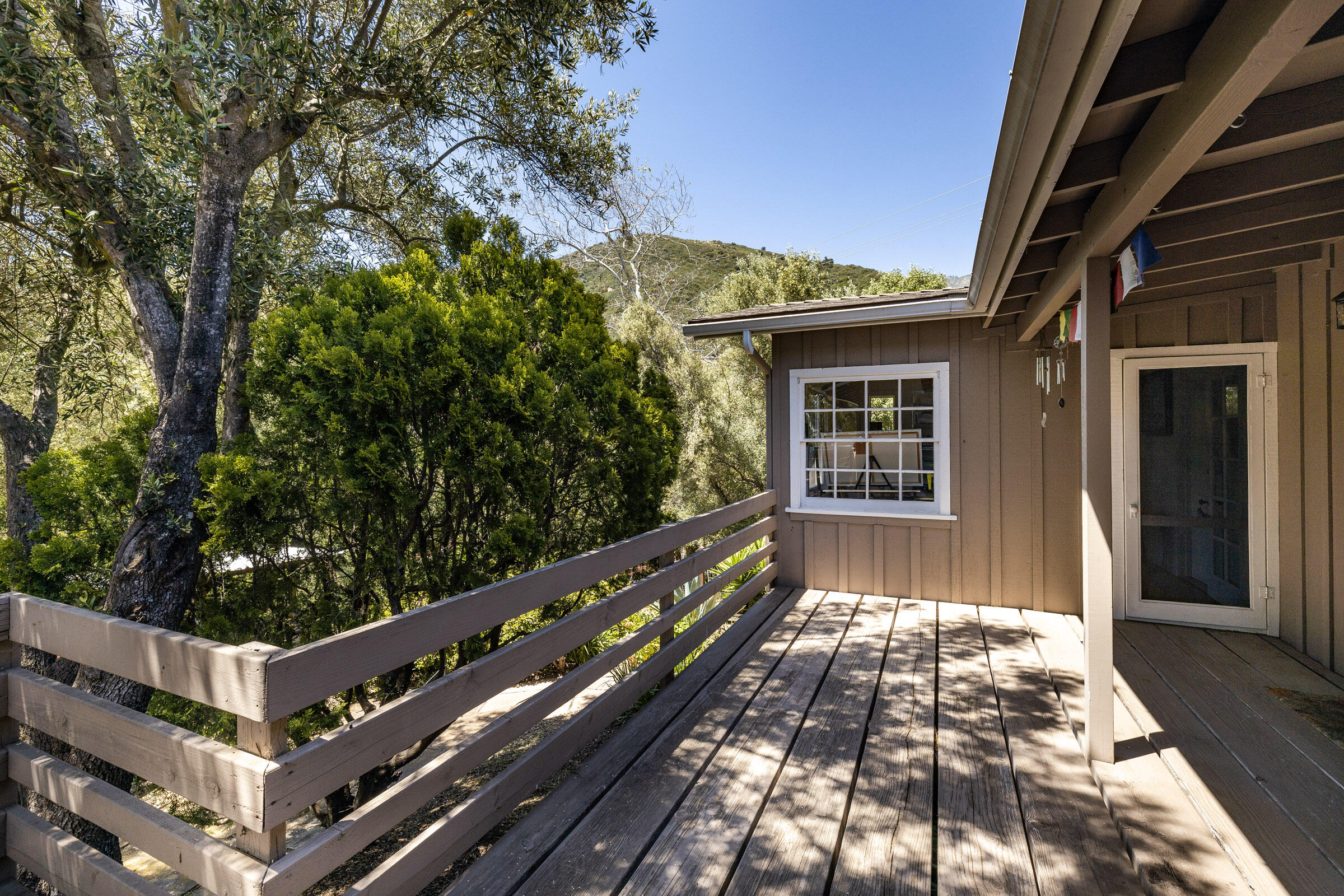 Santa Barbara, California 93105, United States, 3 Bedrooms Bedrooms, ,3 BathroomsBathrooms,Residential,Pending,72690