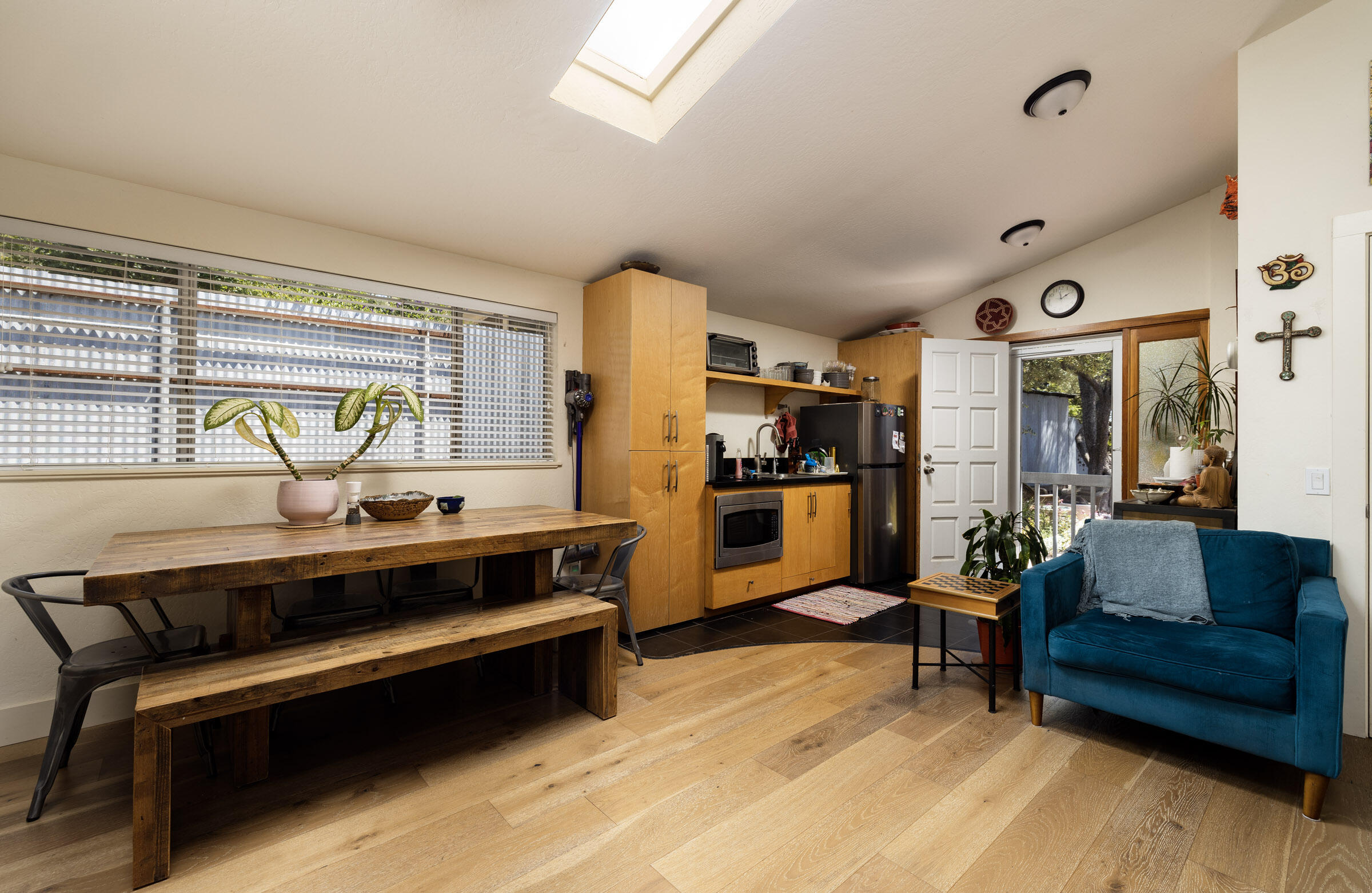 Santa Barbara, California 93105, United States, 3 Bedrooms Bedrooms, ,3 BathroomsBathrooms,Residential,Pending,72690