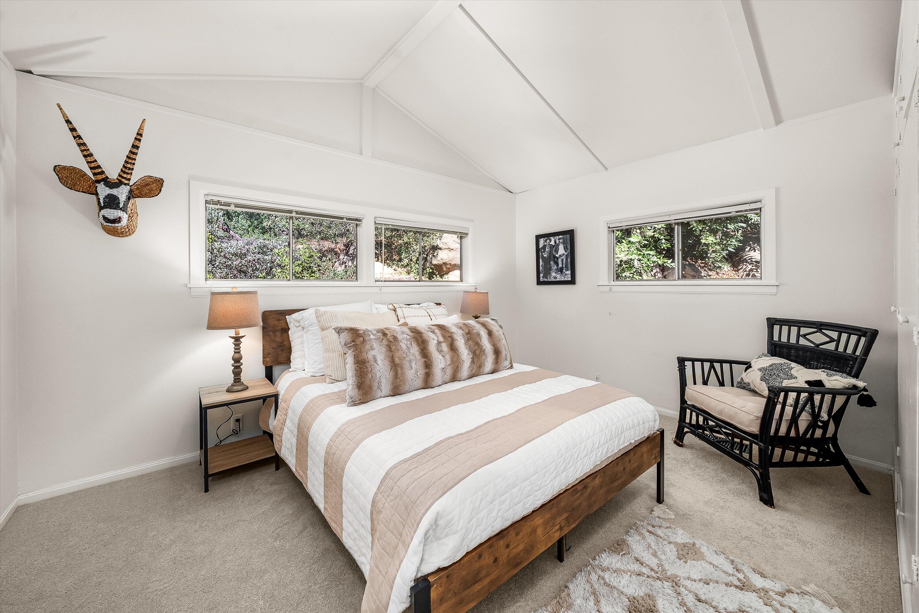 Santa Barbara, California 93105, United States, 3 Bedrooms Bedrooms, ,2 BathroomsBathrooms,Residential,Active,220421