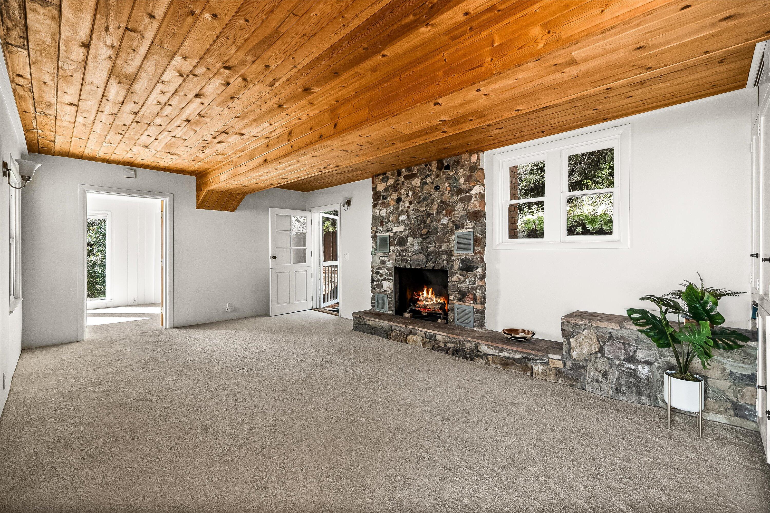 Santa Barbara, California 93105, United States, 3 Bedrooms Bedrooms, ,2 BathroomsBathrooms,Residential,Active,220421