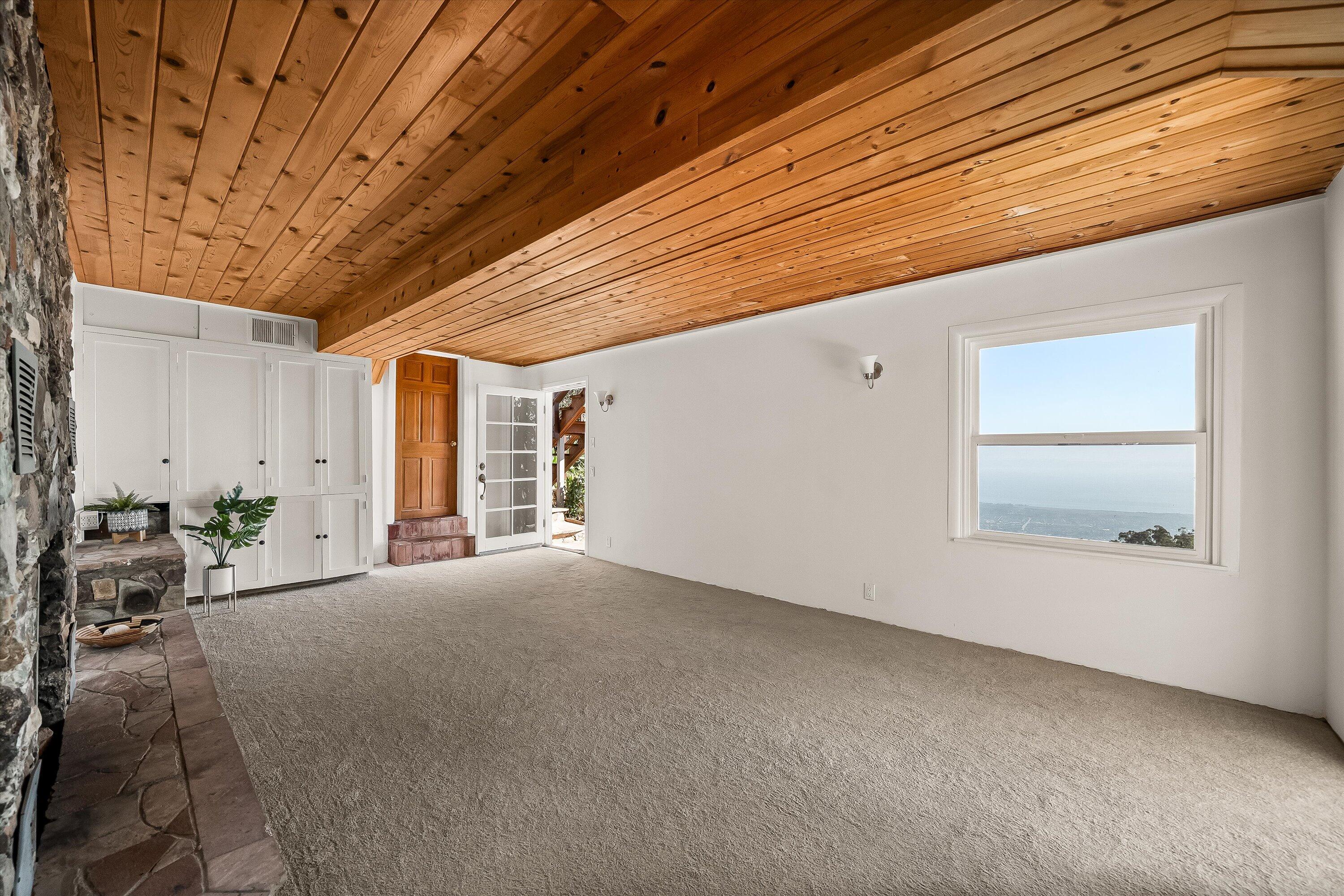 Santa Barbara, California 93105, United States, 3 Bedrooms Bedrooms, ,2 BathroomsBathrooms,Residential,Active,220421