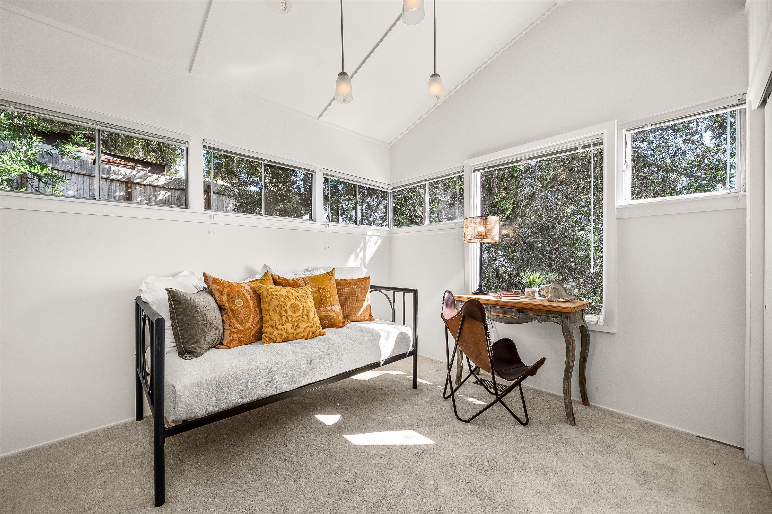 Santa Barbara, California 93105, United States, 3 Bedrooms Bedrooms, ,2 BathroomsBathrooms,Residential,Active,220421