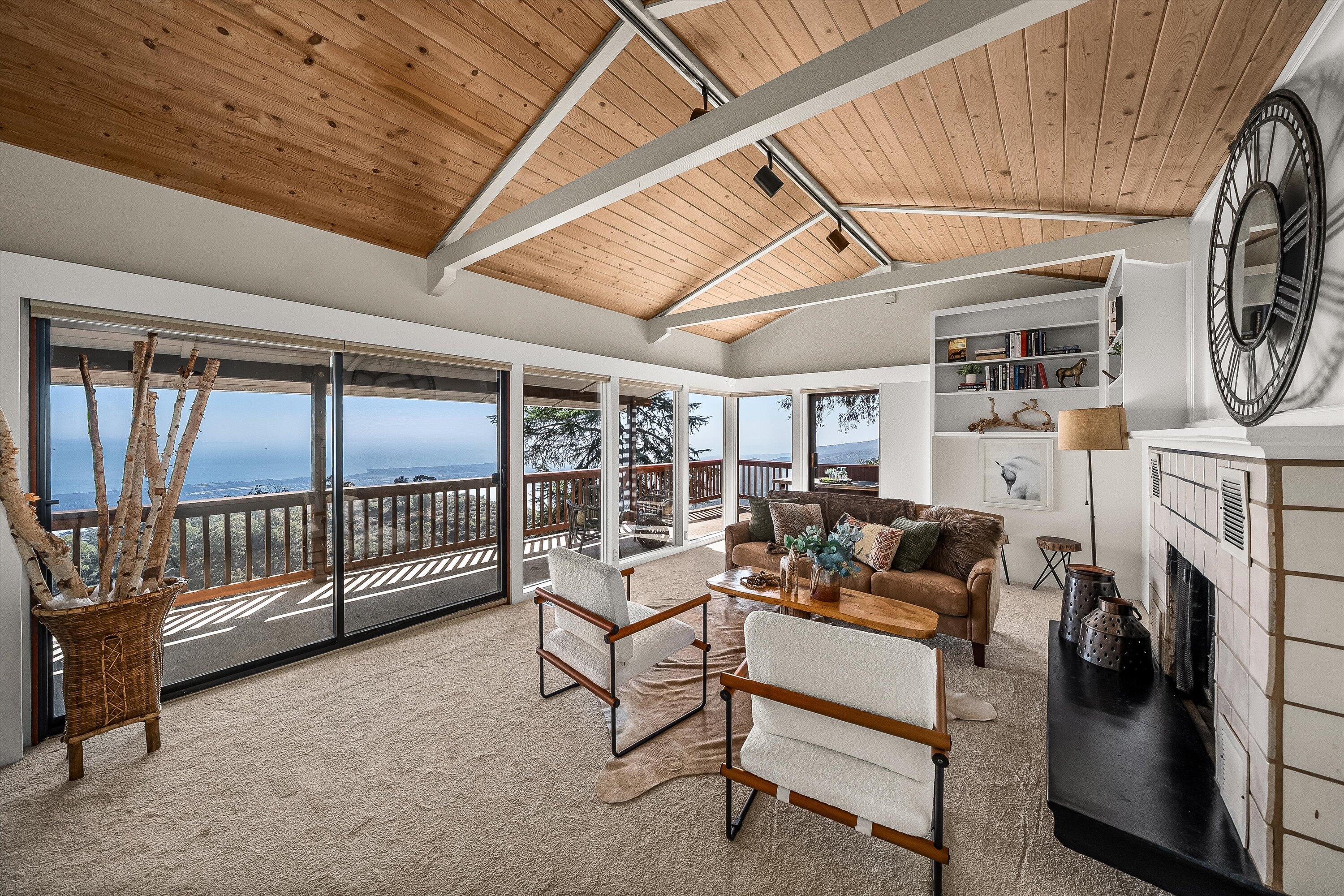 Santa Barbara, California 93105, United States, 3 Bedrooms Bedrooms, ,2 BathroomsBathrooms,Residential,Active,220421