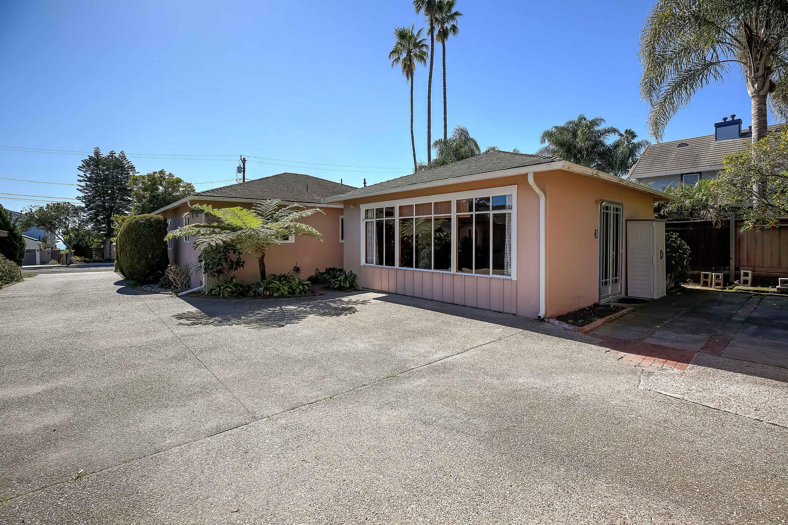 1428 Shoreline Drive