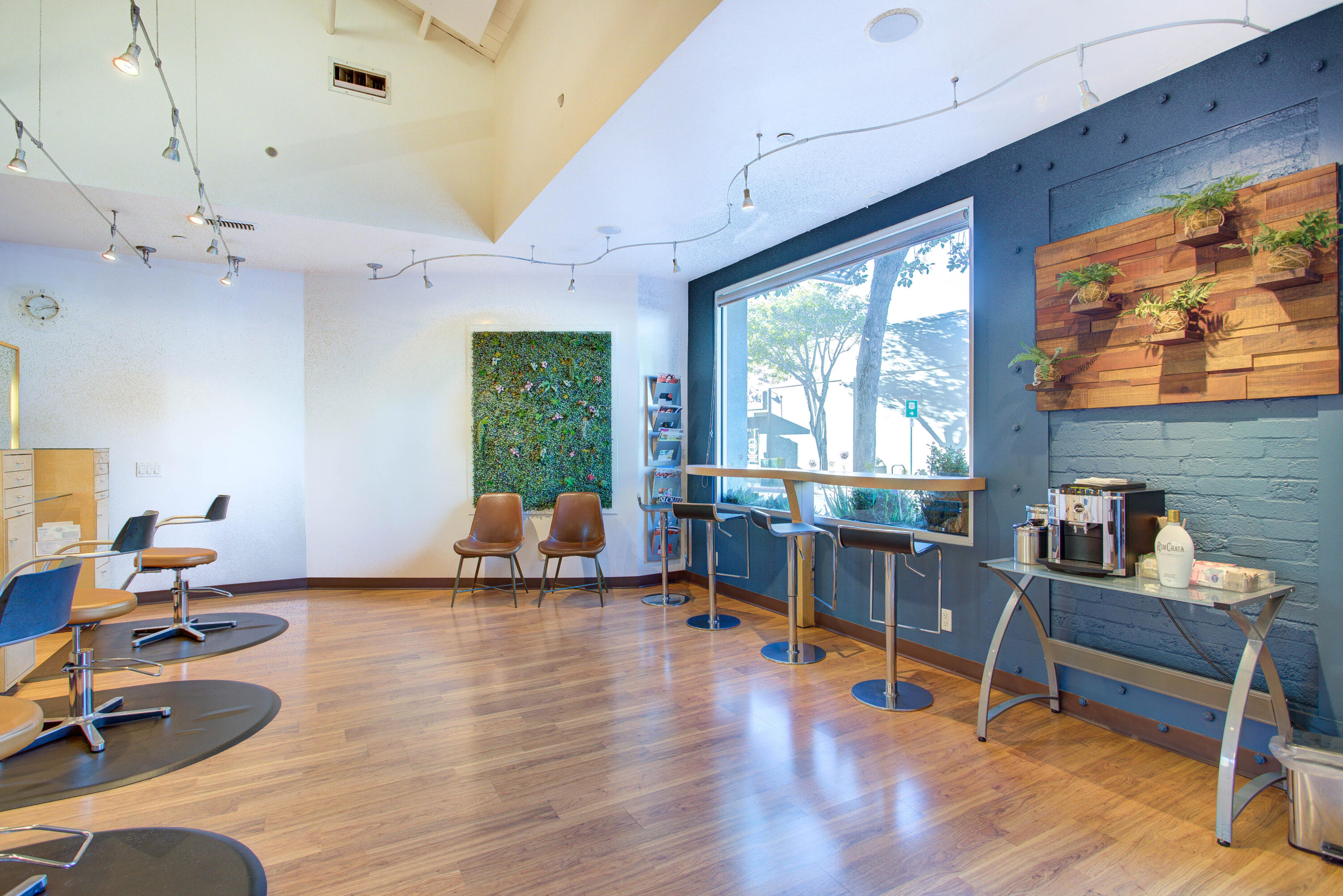 San Luis Obispo, California 93401, United States, ,2 BathroomsBathrooms,Commercial,Active,10982