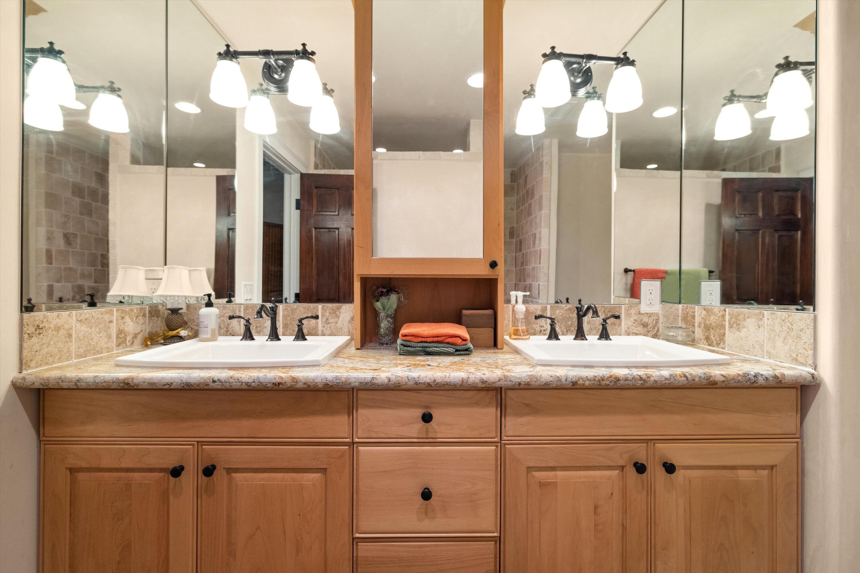 Santa Ynez, California 93460, United States, 3 Bedrooms Bedrooms, ,3 BathroomsBathrooms,Residential,Active,70064