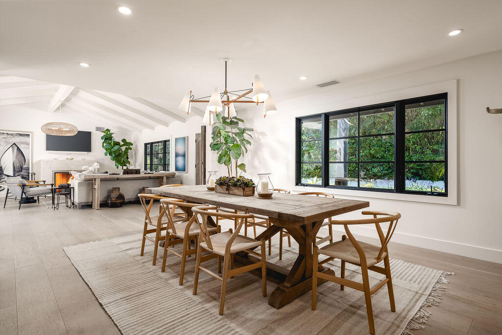 Santa Barbara, California 93108, United States, 4 Bedrooms Bedrooms, ,3 BathroomsBathrooms,Residential,Active,180856