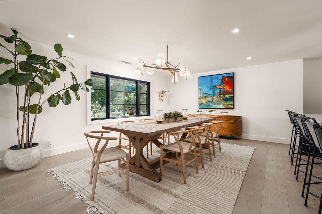 Santa Barbara, California 93108, United States, 4 Bedrooms Bedrooms, ,3 BathroomsBathrooms,Residential,Active,180856