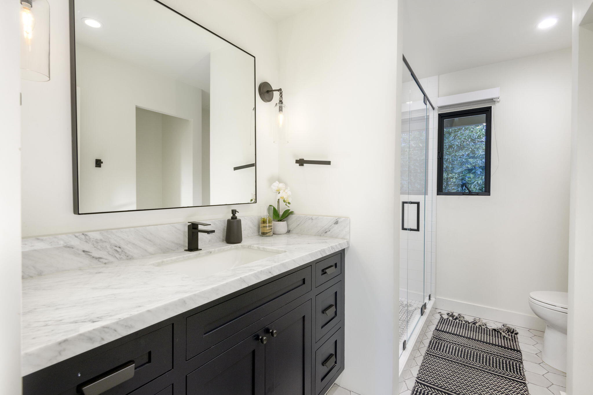 Santa Barbara, California 93108, United States, 4 Bedrooms Bedrooms, ,3 BathroomsBathrooms,Residential,Active,180856