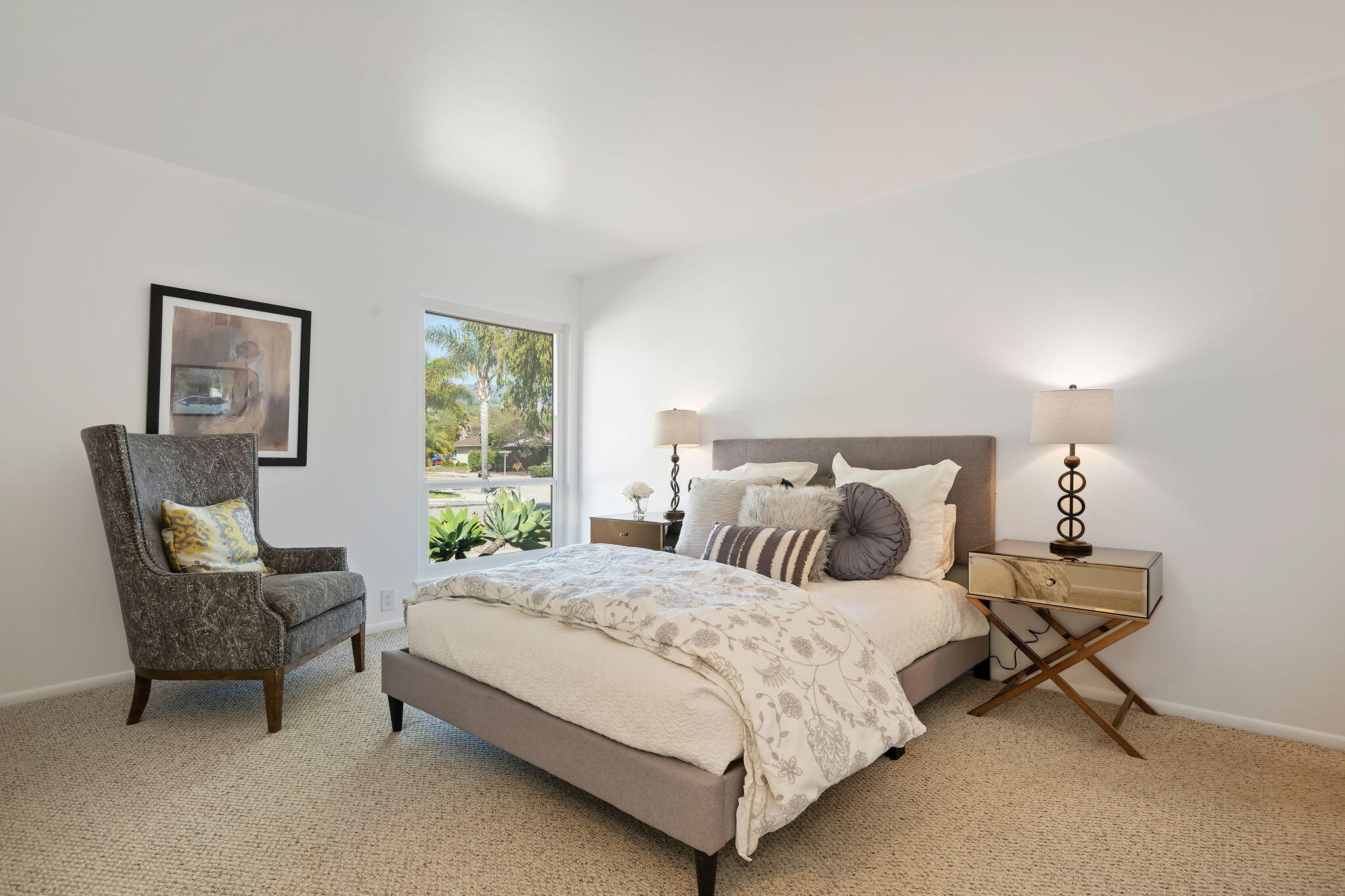 Goleta, California 93117, United States, 5 Bedrooms Bedrooms, ,3 BathroomsBathrooms,Residential,Pending,77232