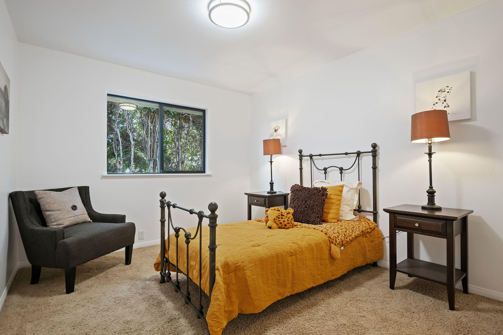 Goleta, California 93117, United States, 5 Bedrooms Bedrooms, ,3 BathroomsBathrooms,Residential,Pending,77232