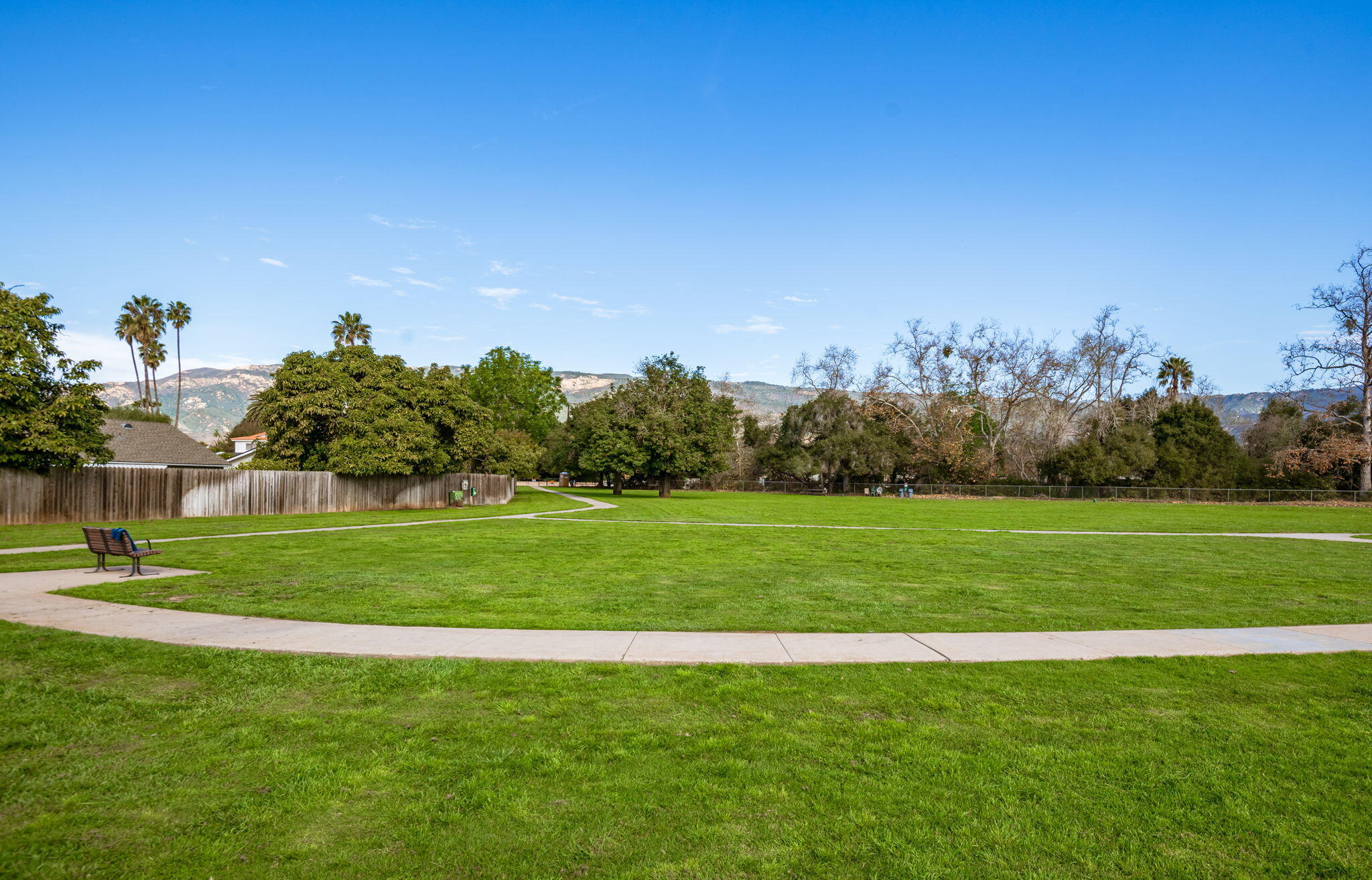 Goleta, California 93117, United States, 5 Bedrooms Bedrooms, ,3 BathroomsBathrooms,Residential,Pending,77232