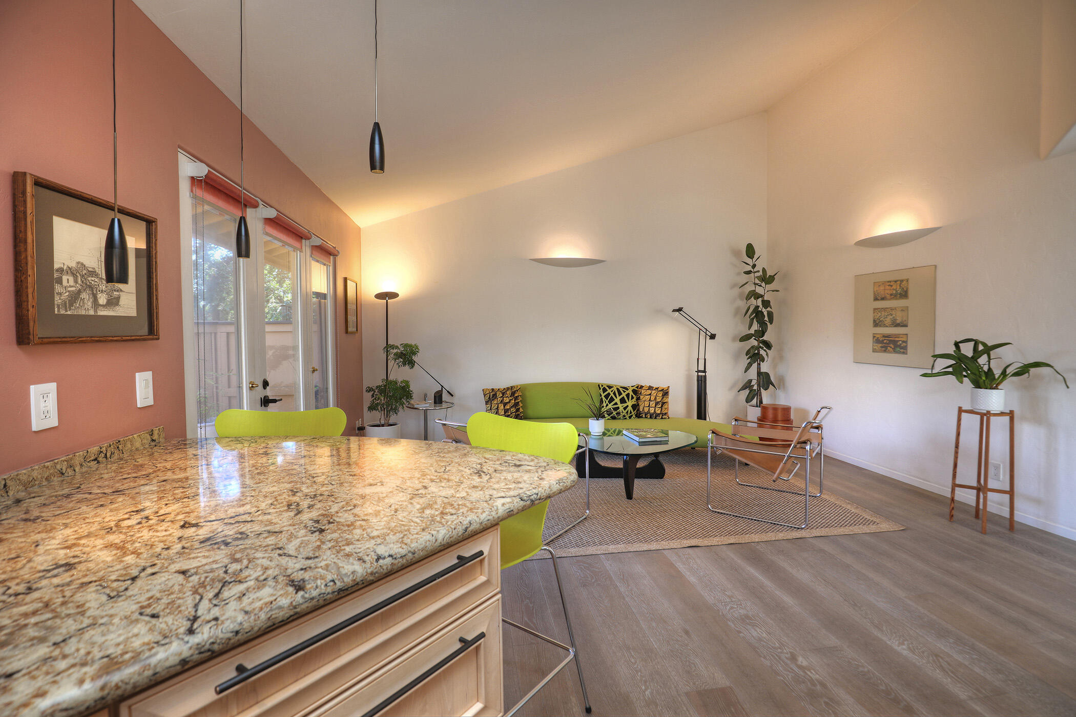 5290 Overpass Road 4