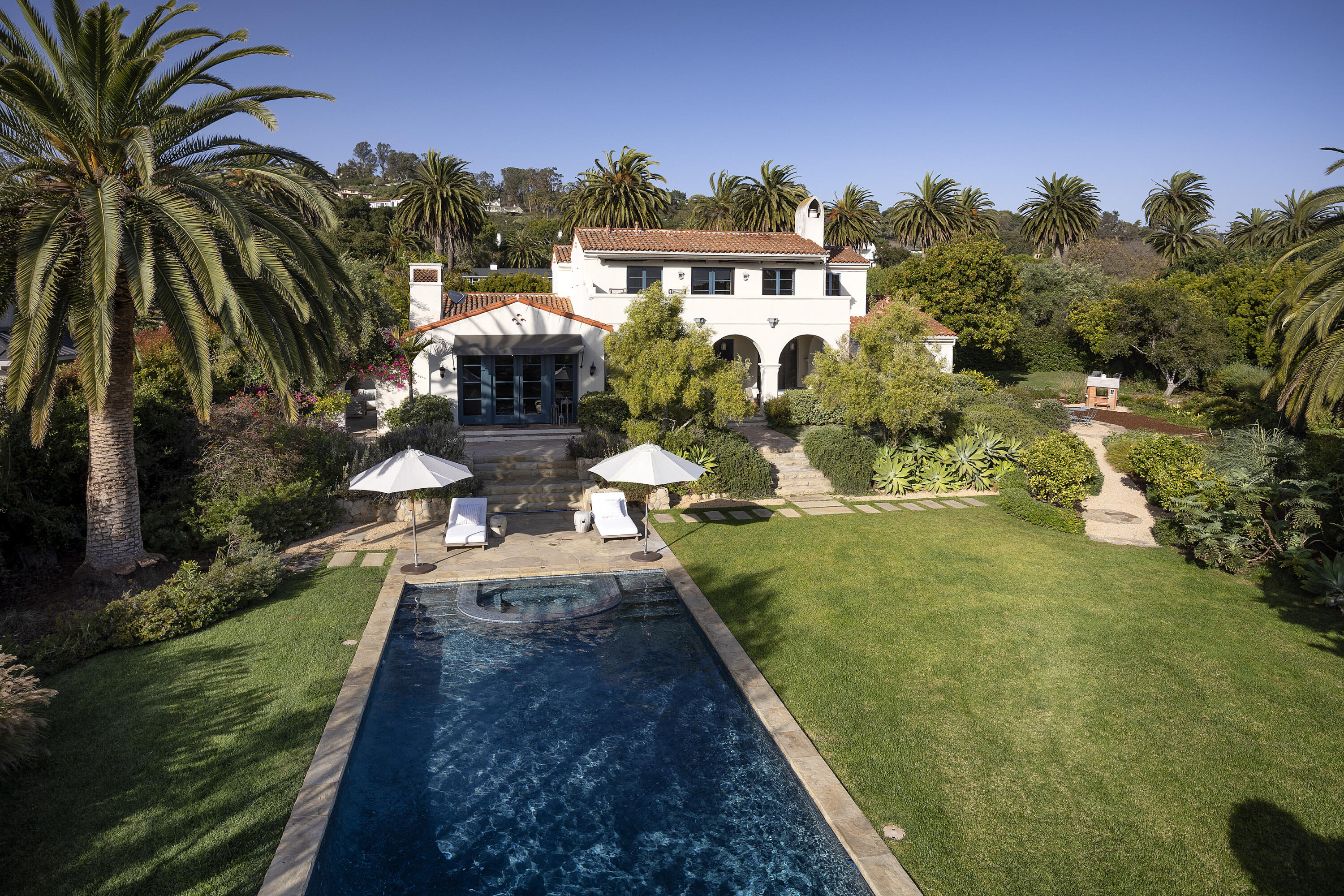 Santa Barbara, California 93110, United States, 4 Bedrooms Bedrooms, ,4 BathroomsBathrooms,Residential,Active,172908