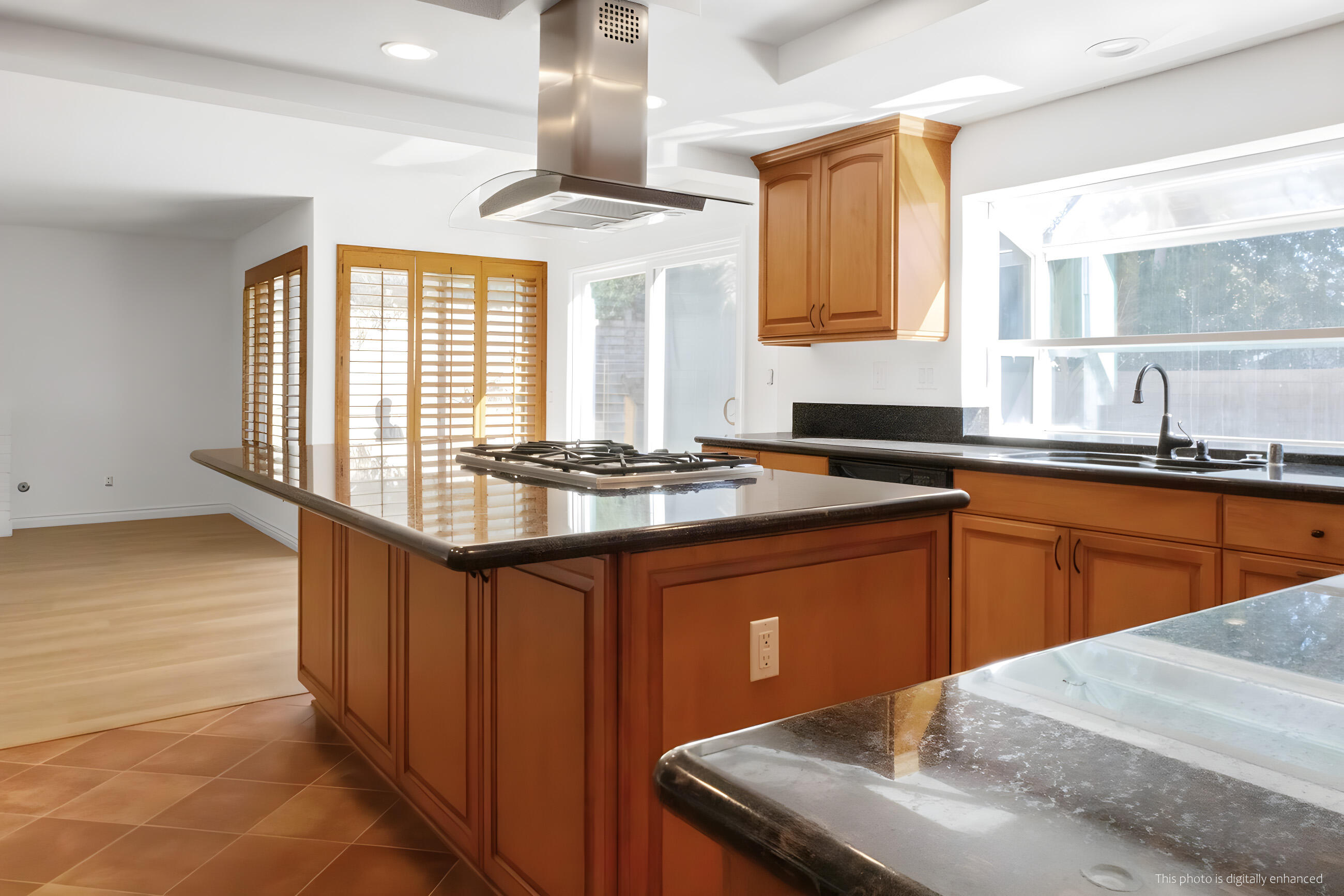 Out Of Area, California 93063, United States, 4 Bedrooms Bedrooms, ,3 BathroomsBathrooms,Residential,Pending,21271