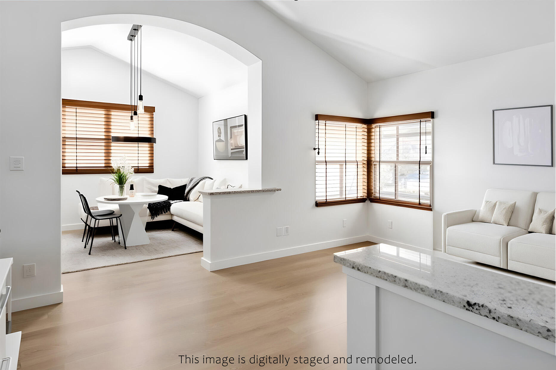 Out Of Area, California 93063, United States, 4 Bedrooms Bedrooms, ,3 BathroomsBathrooms,Residential,Pending,21271