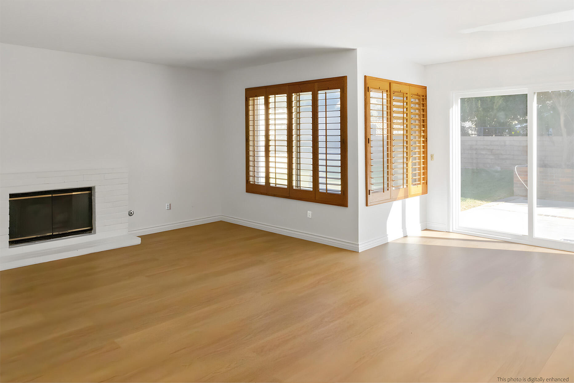 Out Of Area, California 93063, United States, 4 Bedrooms Bedrooms, ,3 BathroomsBathrooms,Residential,Pending,21271