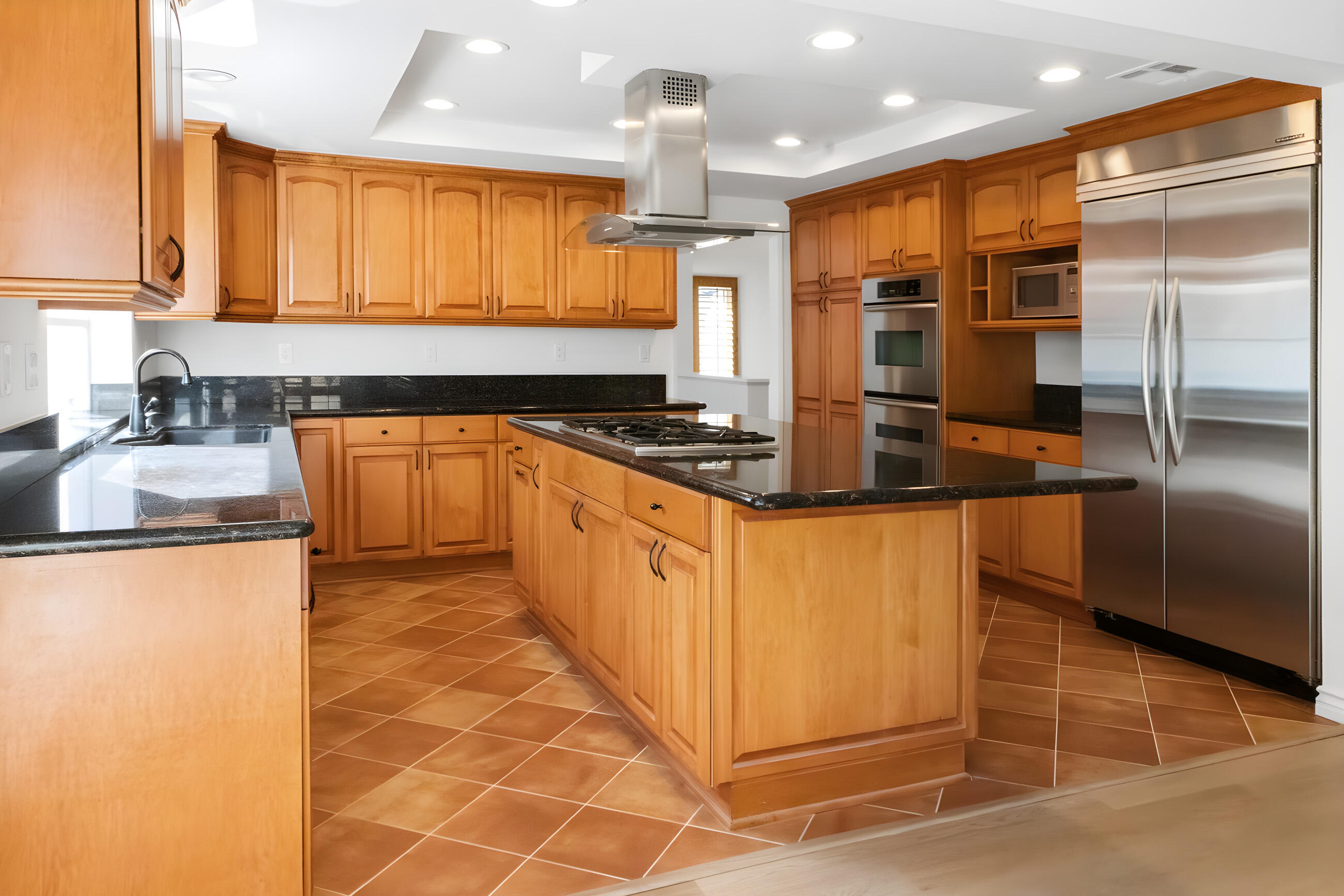 Out Of Area, California 93063, United States, 4 Bedrooms Bedrooms, ,3 BathroomsBathrooms,Residential,Pending,21271