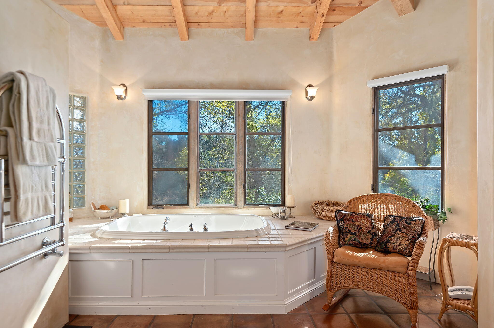 Santa Ynez, California 93460, United States, 3 Bedrooms Bedrooms, ,4 BathroomsBathrooms,Residential,Pending,27419