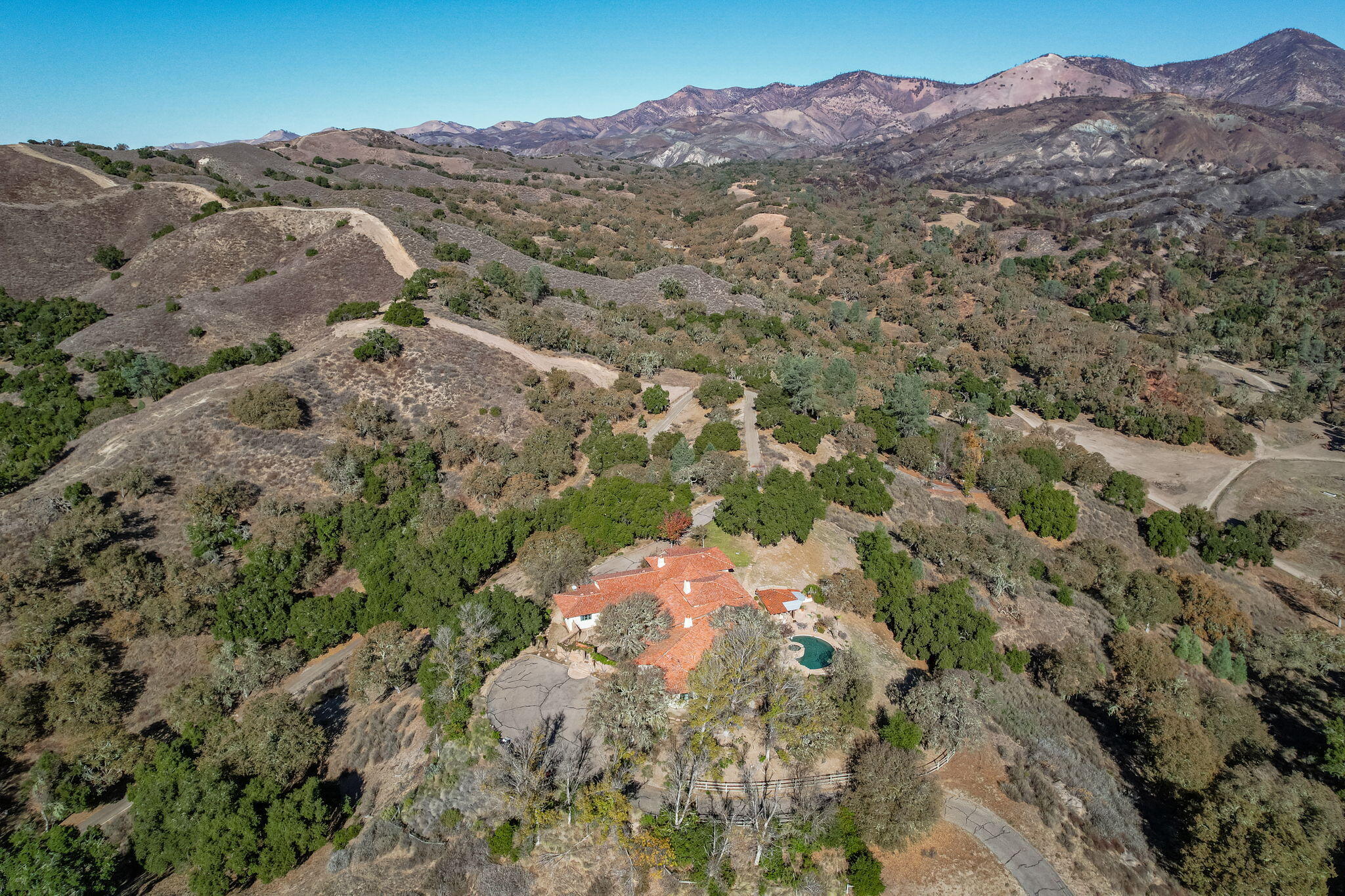 Santa Ynez, California 93460, United States, 3 Bedrooms Bedrooms, ,4 BathroomsBathrooms,Residential,Pending,27419