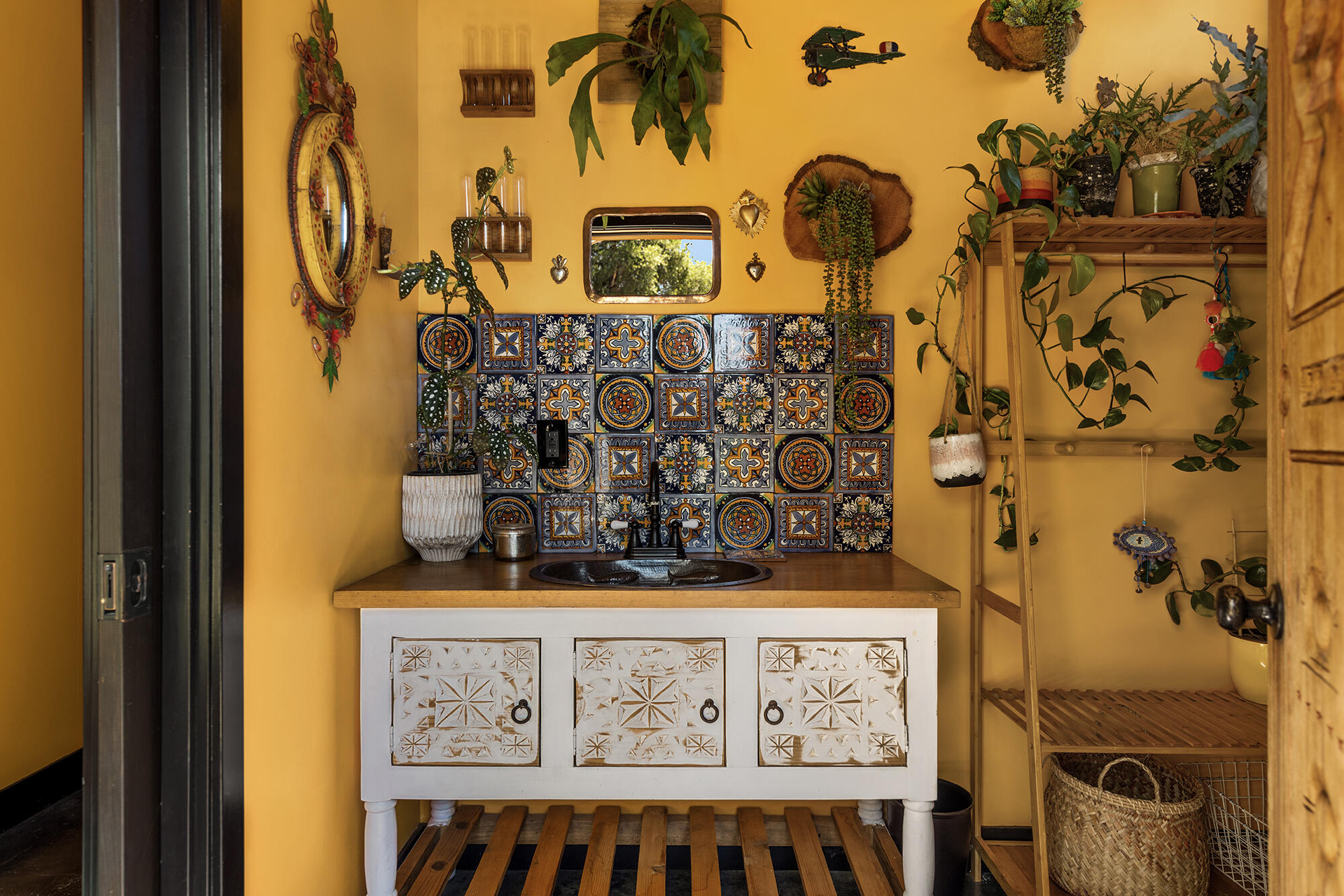 Santa Paula, California 93060, United States, 3 Bedrooms Bedrooms, ,3 BathroomsBathrooms,Residential,Active,154490