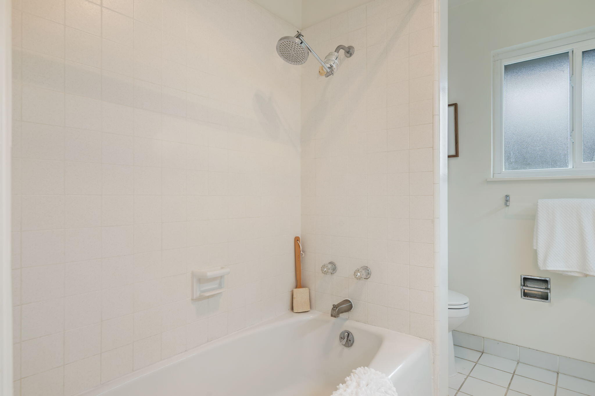 Santa Barbara, California 93105, United States, ,Residential,Active,200066