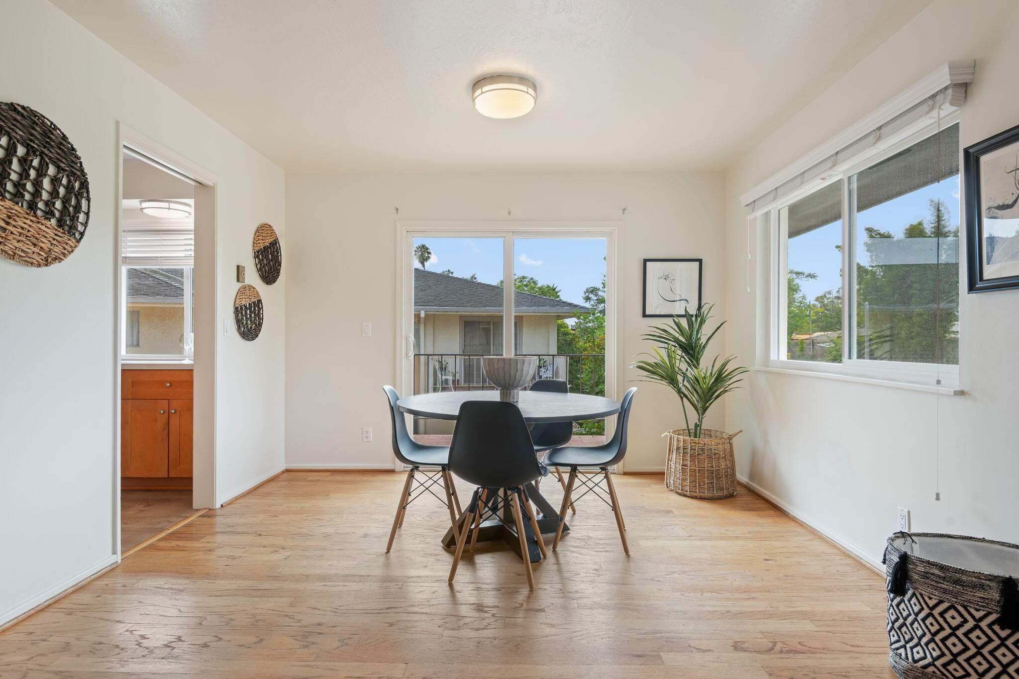 Santa Barbara, California 93105, United States, ,Residential,Active,200066