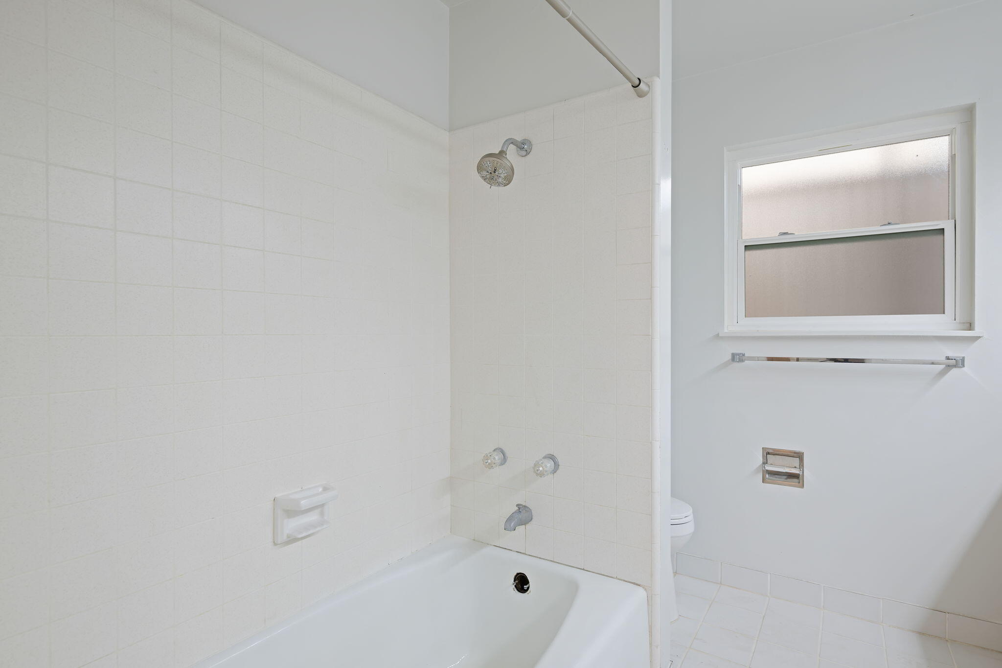 Santa Barbara, California 93105, United States, ,Residential,Active,200066